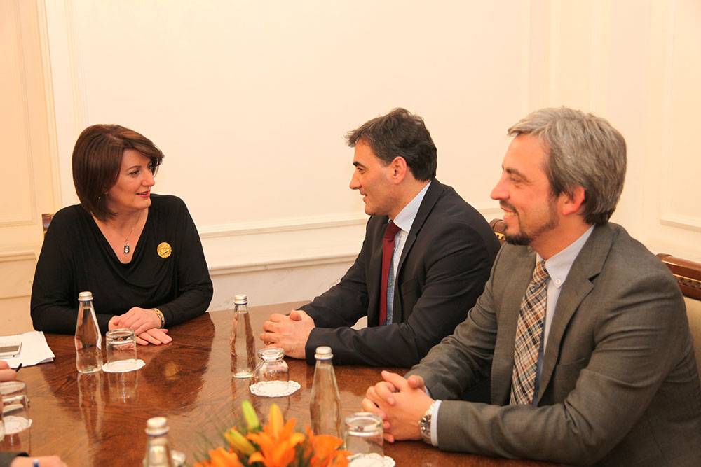 07_05_2014_308479_007_070052014