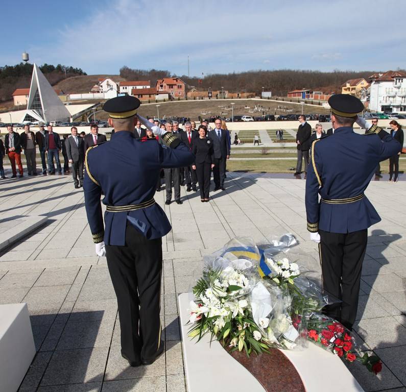 17_02_2014_2222151_17_02_2014_Homazhe_10