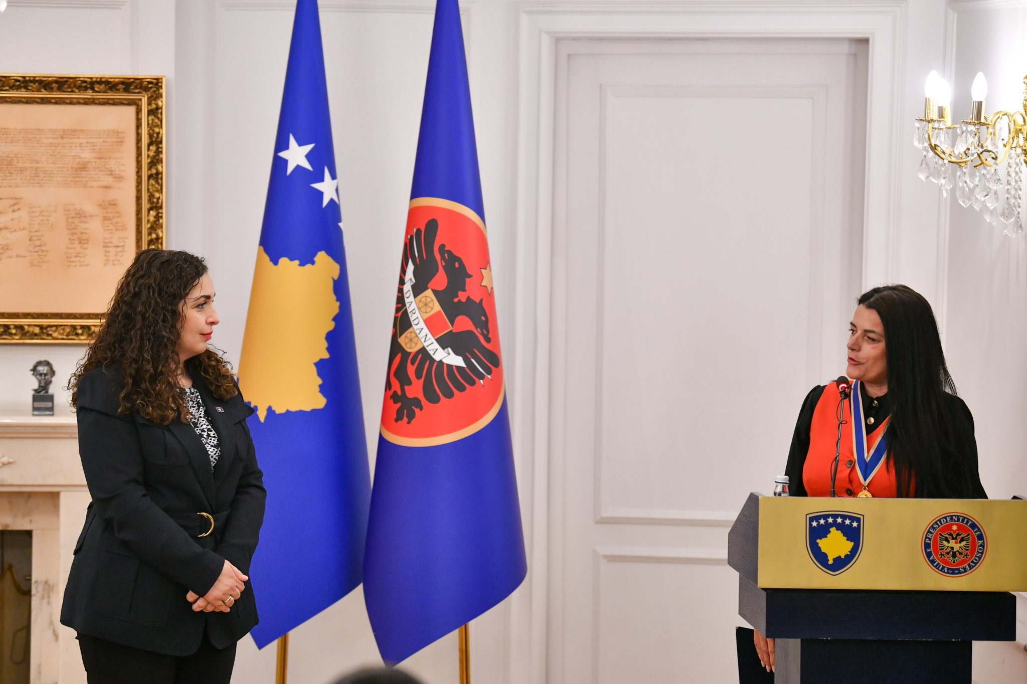 18.4.25 ceremonia e dekorimit-13