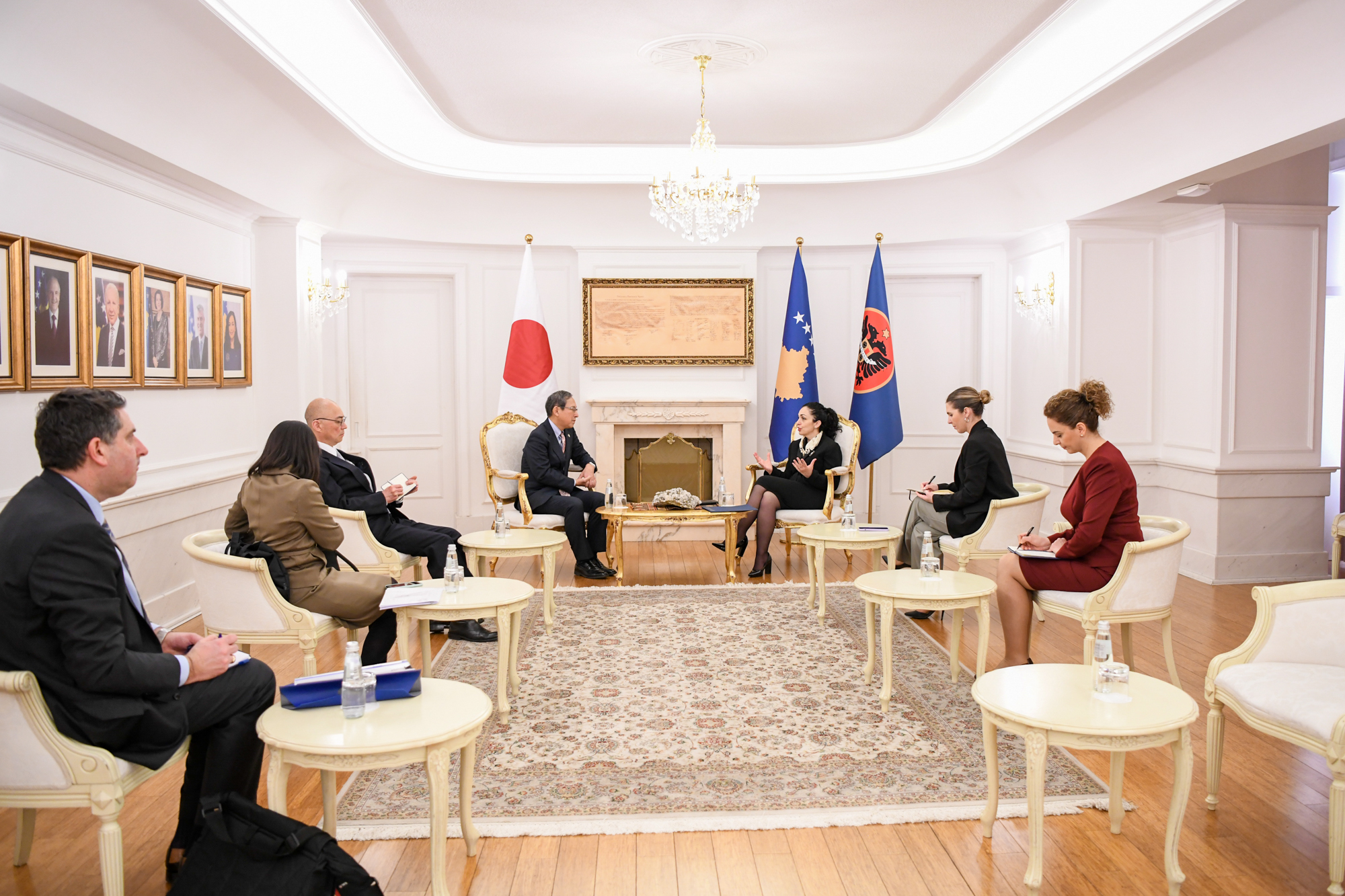 presidentja_pranoi_letrat_kredenciale_nga_ryuta_3