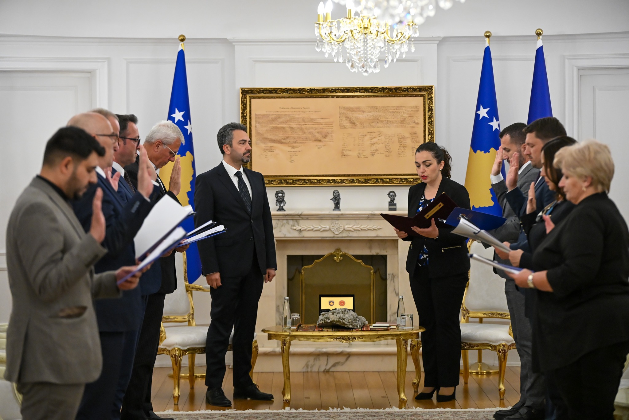 Anëtarët e rinj të Komisionit Qendror të Zgjedhjeve betohen para Presidentes Osmani-1