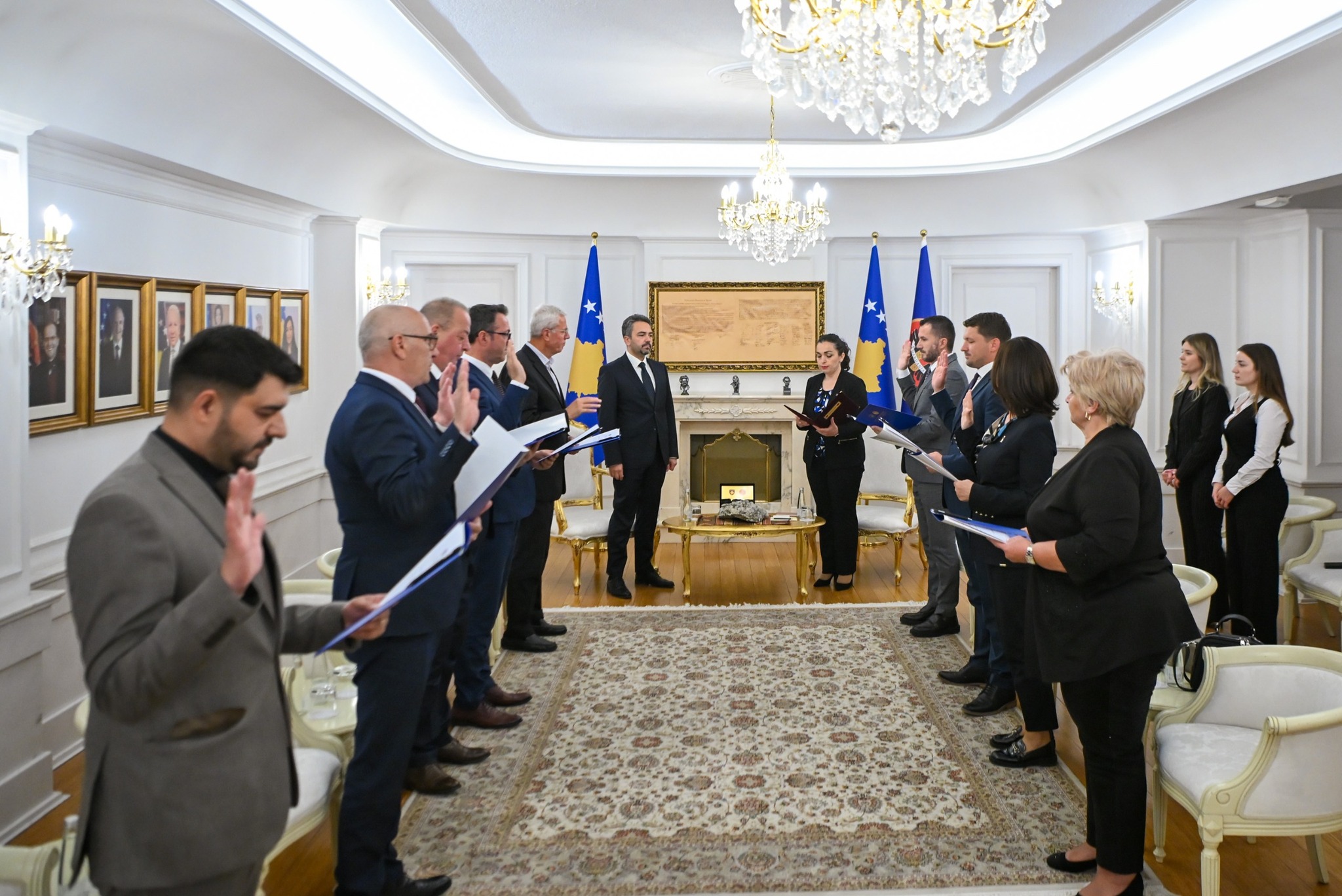 Anëtarët e rinj të Komisionit Qendror të Zgjedhjeve betohen para Presidentes Osmani-7