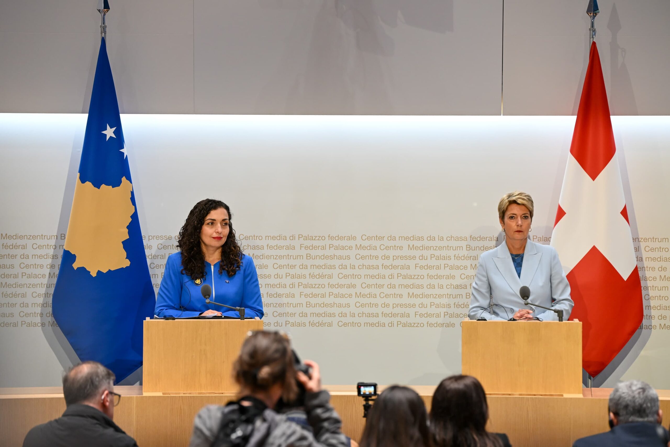 Konferenca e përbashkët për media e Presidentes Osmani me Presidenten e Zvicrës, Karin Keller-Sutter, pas takimit dypalësh në Bern