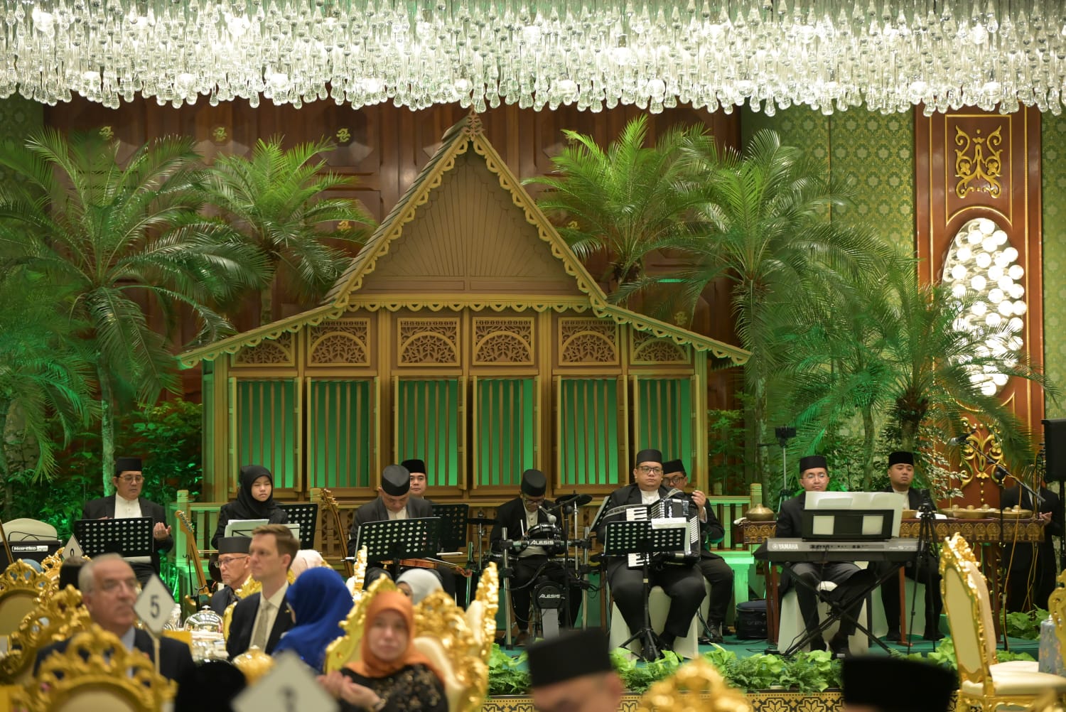 “Mora fjalë” solli në zemër të Brunei Darussalam tingujt e kësaj kënge emblematike-2