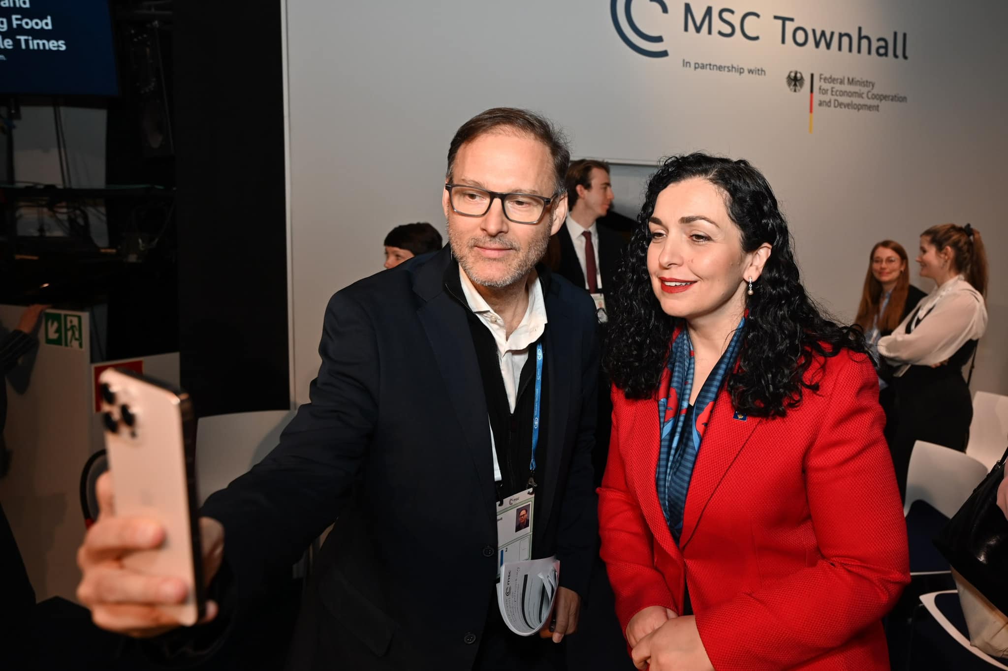 Përmbledhje e vizitës së Presidentes Osmani në Konferencën e Sigurisë në Mynih-39