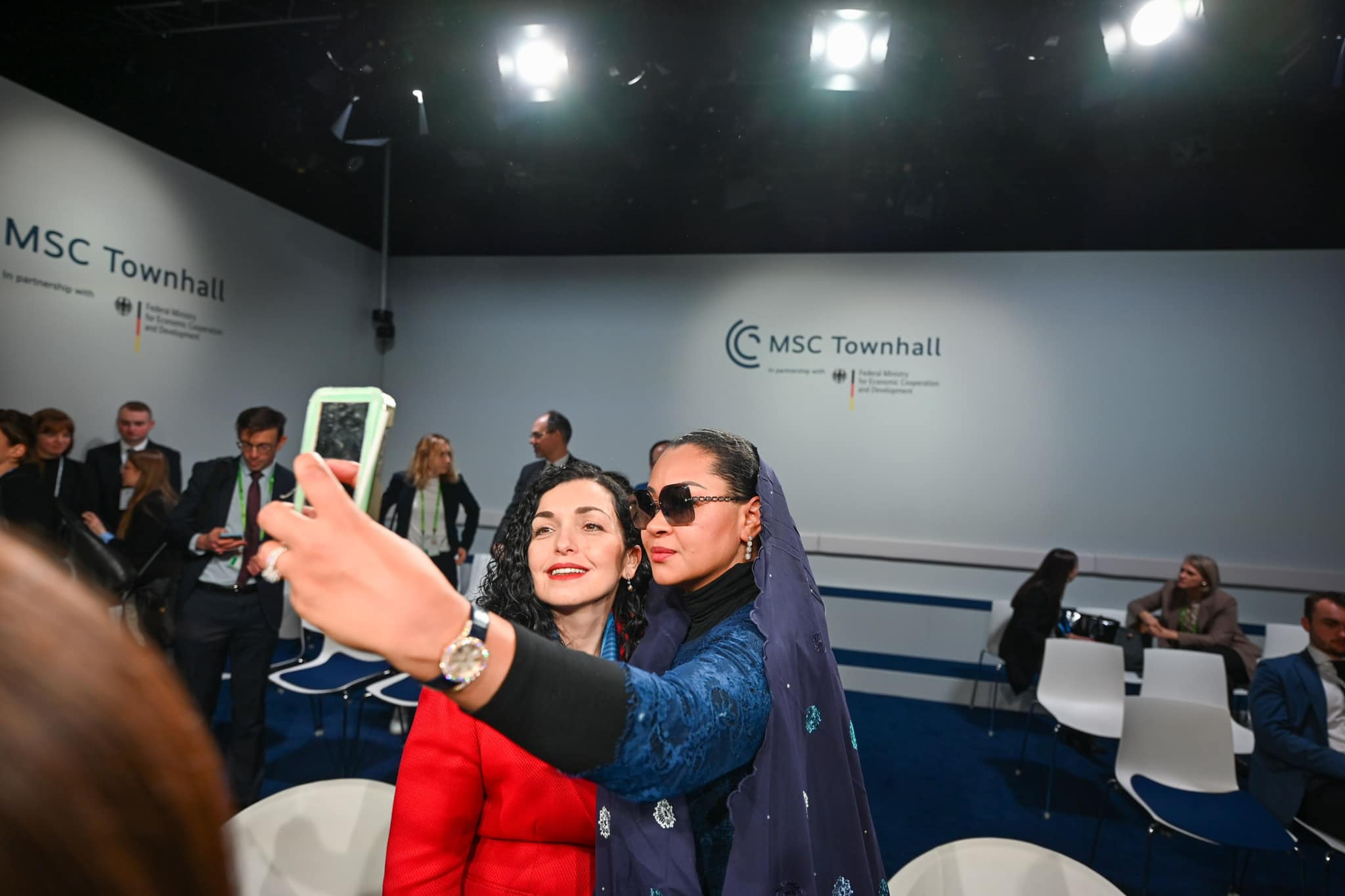 Përmbledhje e vizitës së Presidentes Osmani në Konferencën e Sigurisë në Mynih-41