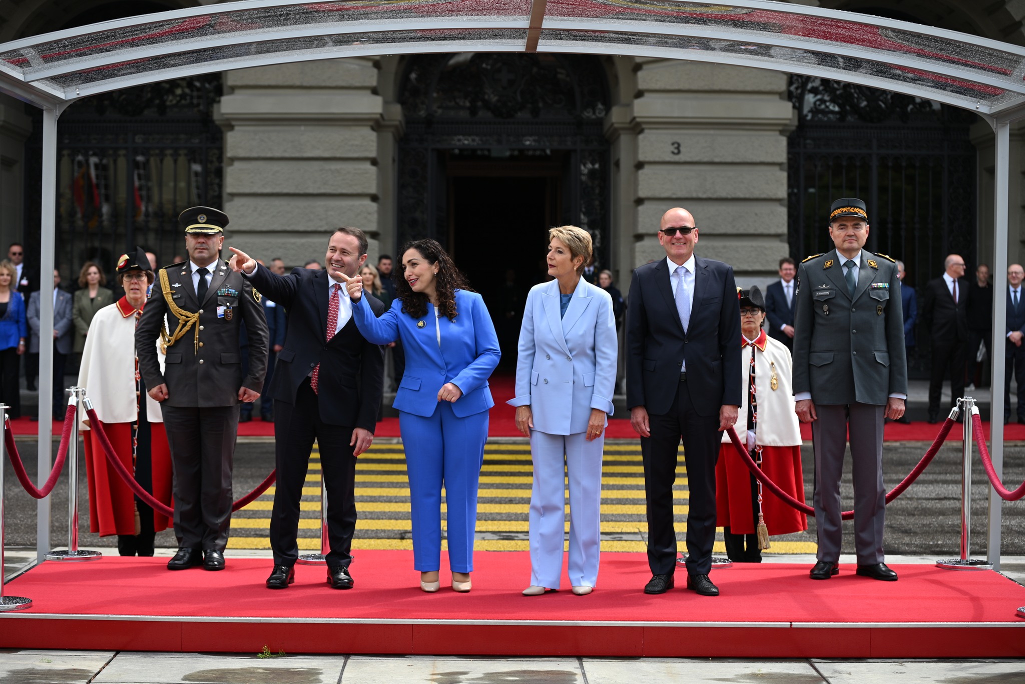 Presidentja Faleminderit mërgatë! Faleminderit Zvicër për këtë pritje madhështore!-10