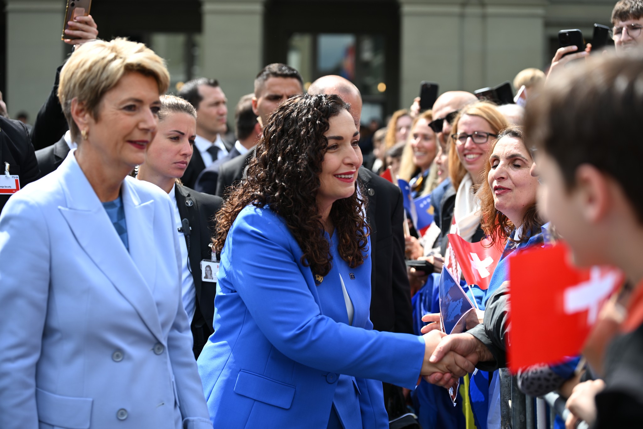 Presidentja Faleminderit mërgatë! Faleminderit Zvicër për këtë pritje madhështore!-11