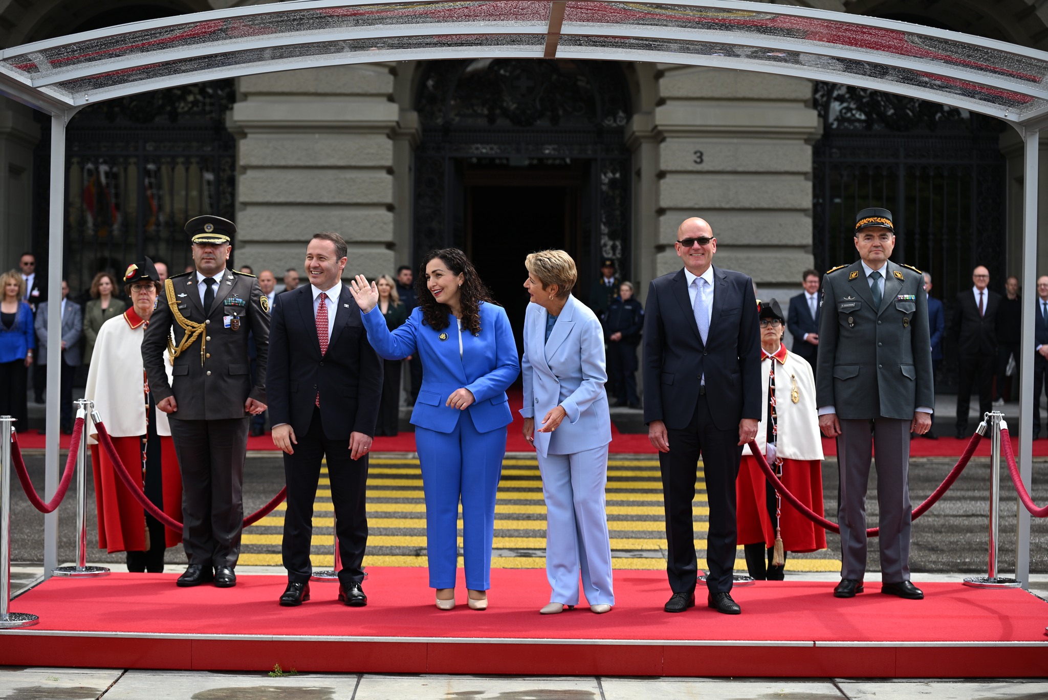 Presidentja Faleminderit mërgatë! Faleminderit Zvicër për këtë pritje madhështore!-14