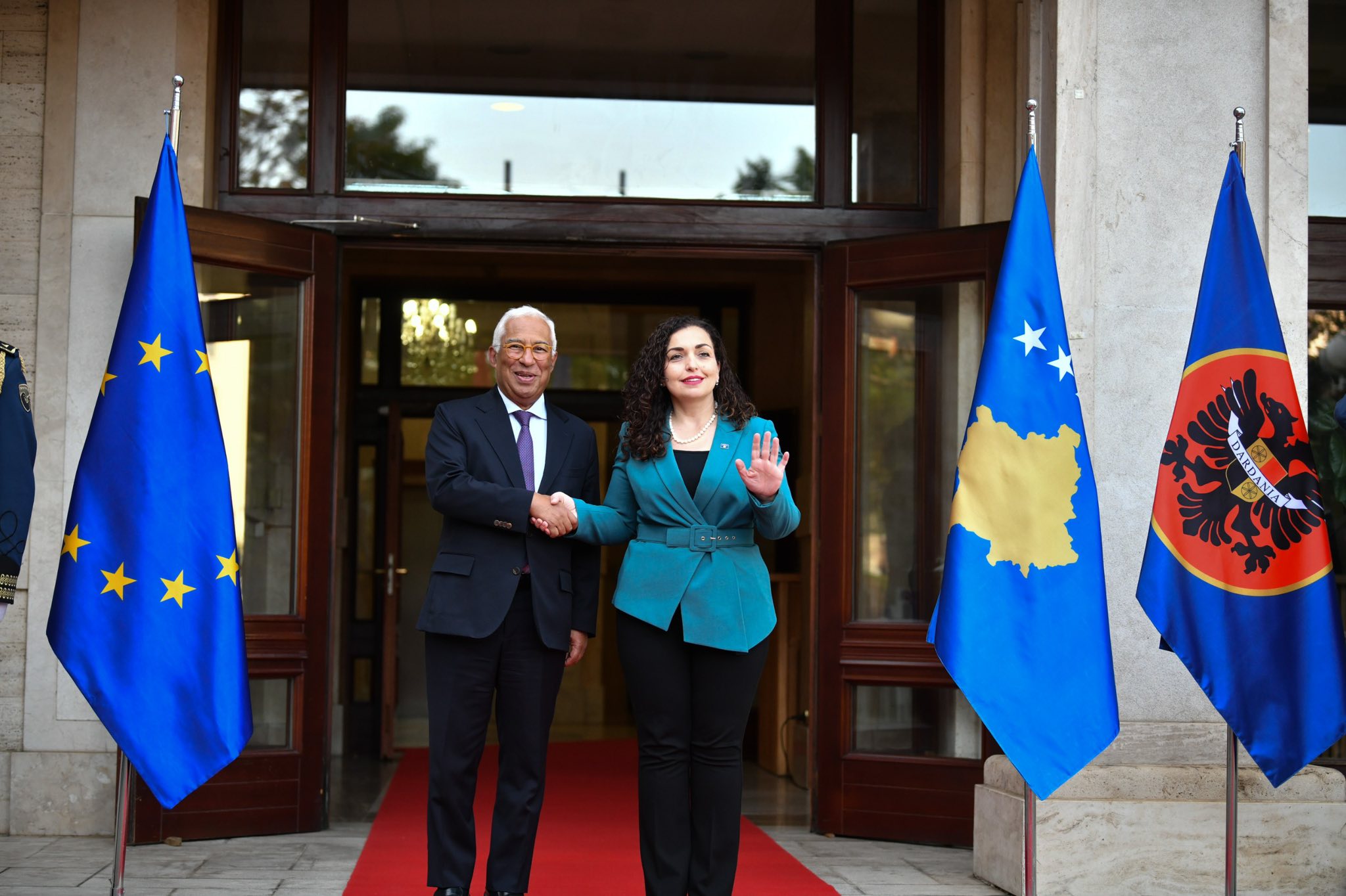 Presidentja Kosova është gati për hapa të mëdhenj drejt BE-së. Është koha që edhe BE-ja të tregojë vendosmëri-2