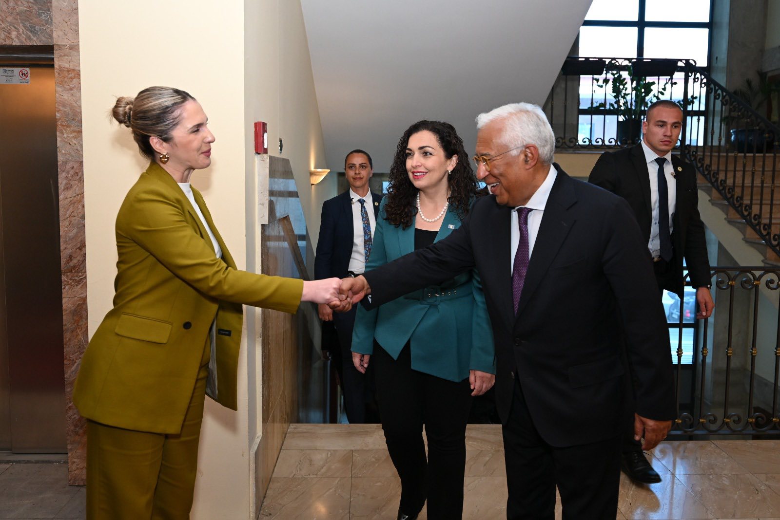 Presidentja Kosova është gati për hapa të mëdhenj drejt BE-së. Është koha që edhe BE-ja të tregojë vendosmëri-9