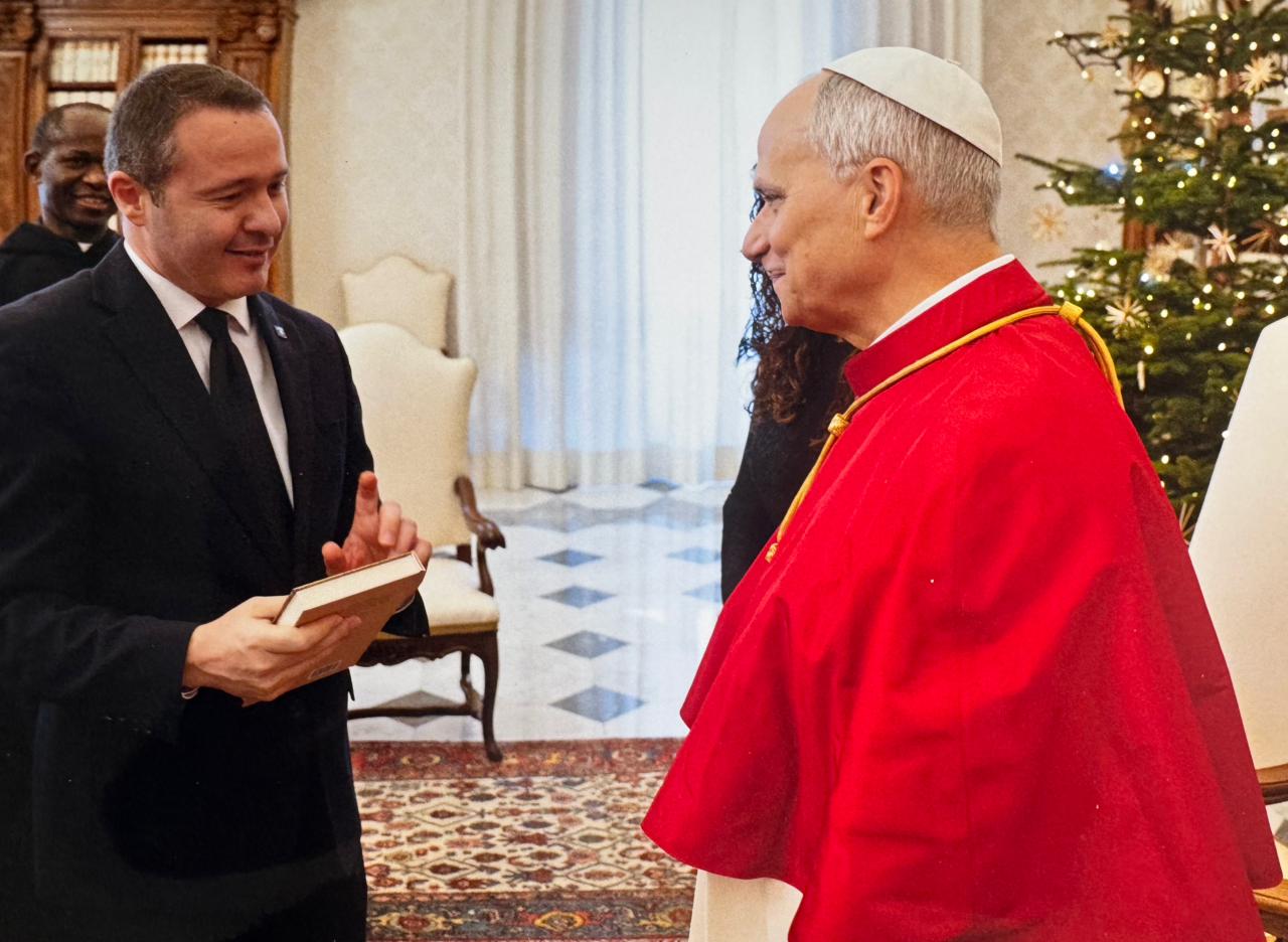 Presidentja Kosova mbetet e përkushtuar t’i forcojë marrëdhëniet me Selinë e Shenjtë dhe ta avancojë miqësinë tonë historike-10