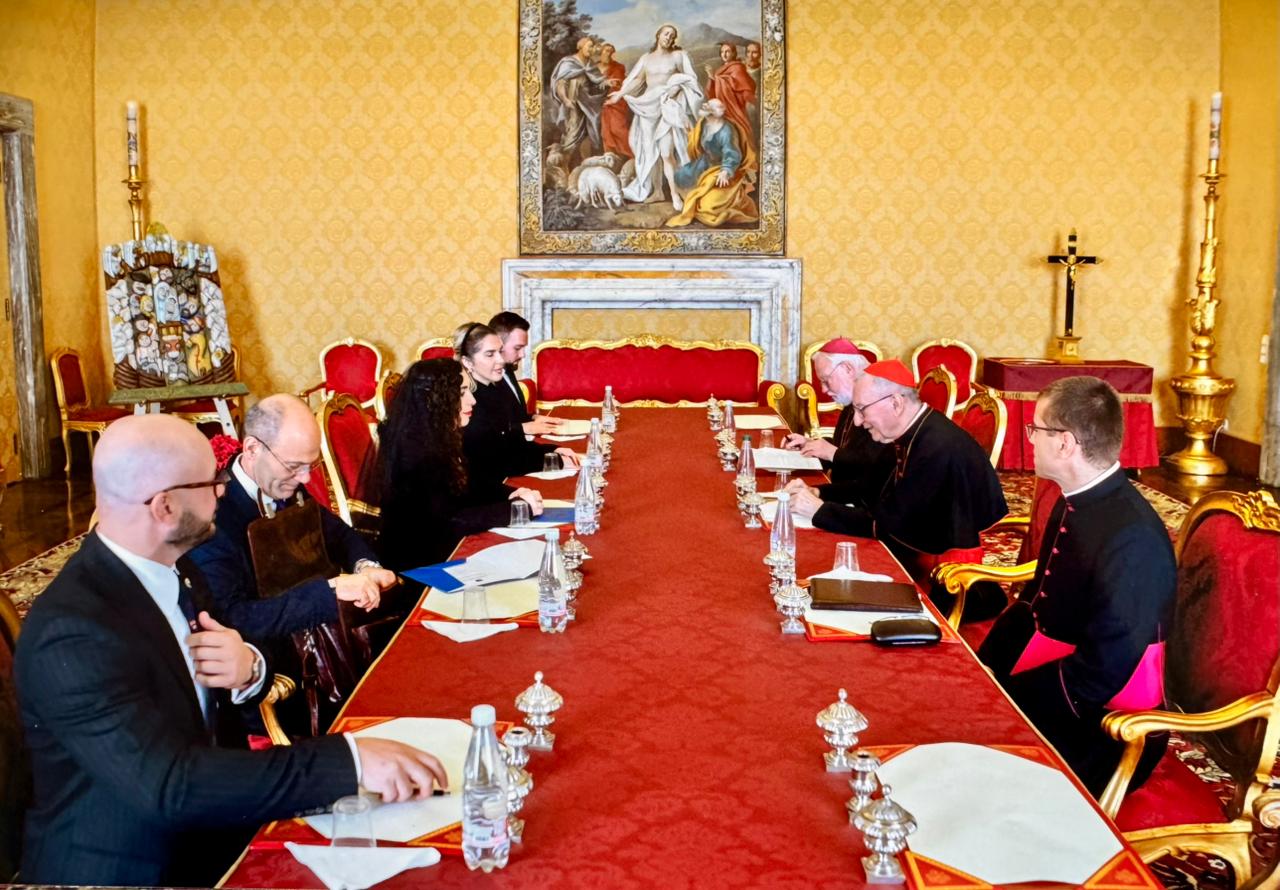 Presidentja Kosova mbetet e përkushtuar t’i forcojë marrëdhëniet me Selinë e Shenjtë dhe ta avancojë miqësinë tonë historike-13