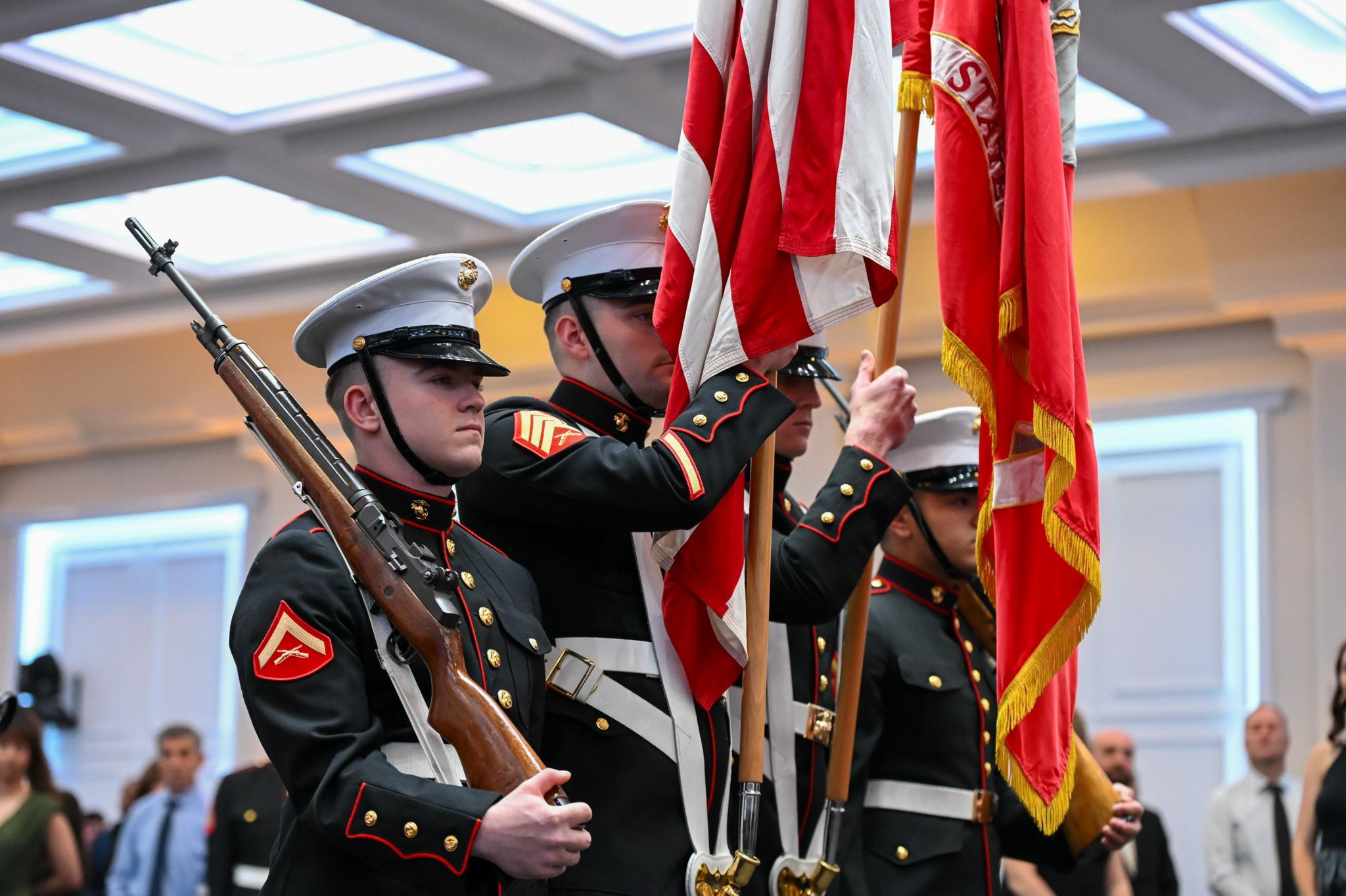 Presidentja Një mbrëmje e paharrueshme në Marines Ball-5