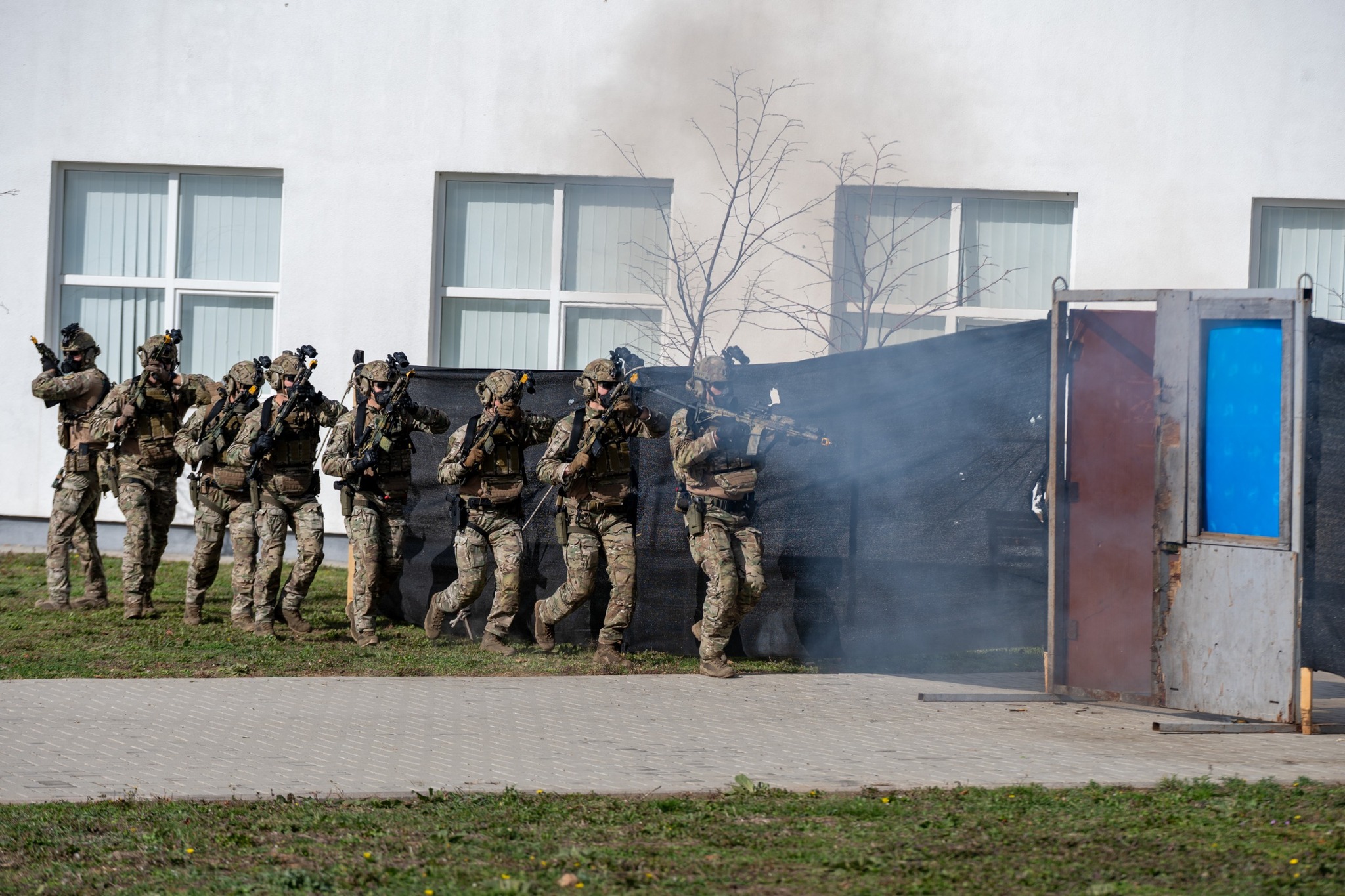 Presidentja Njësia e Operacioneve Speciale e FSK-së, krenaria, nderi dhe zemra e pathyeshme e Kosovës-17