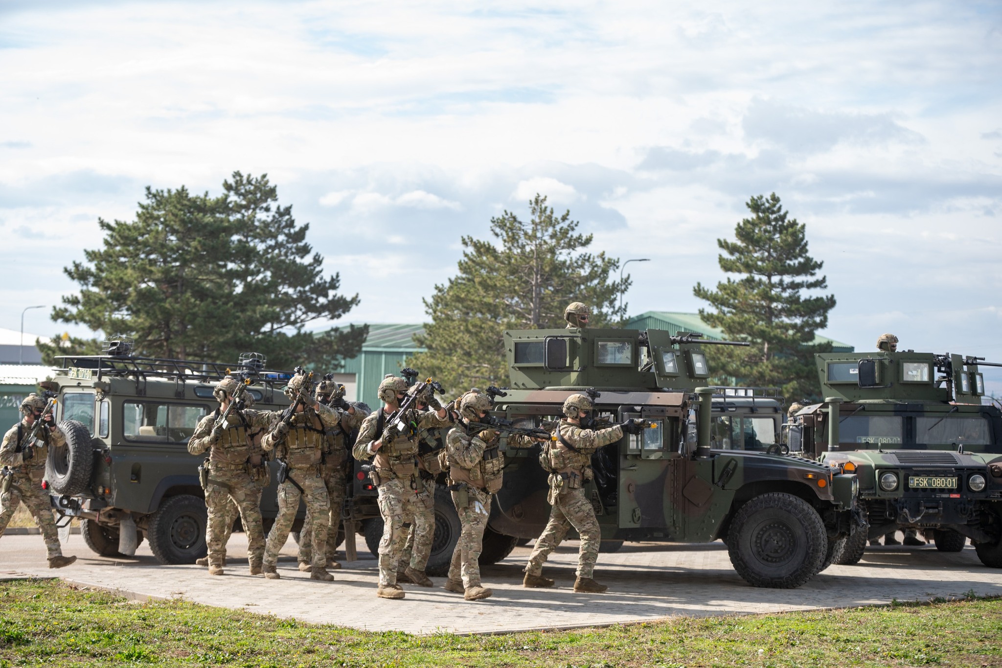 Presidentja Njësia e Operacioneve Speciale e FSK-së, krenaria, nderi dhe zemra e pathyeshme e Kosovës-2