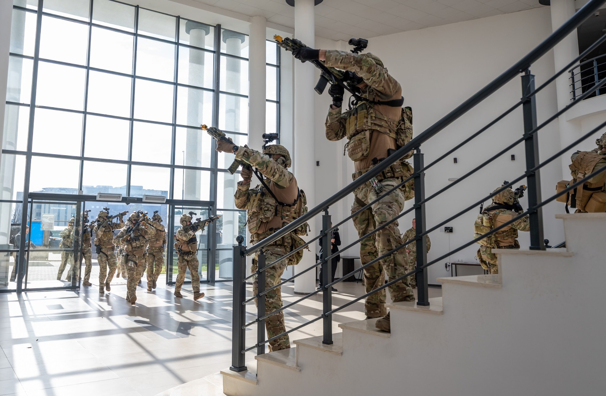 Presidentja Njësia e Operacioneve Speciale e FSK-së, krenaria, nderi dhe zemra e pathyeshme e Kosovës-3