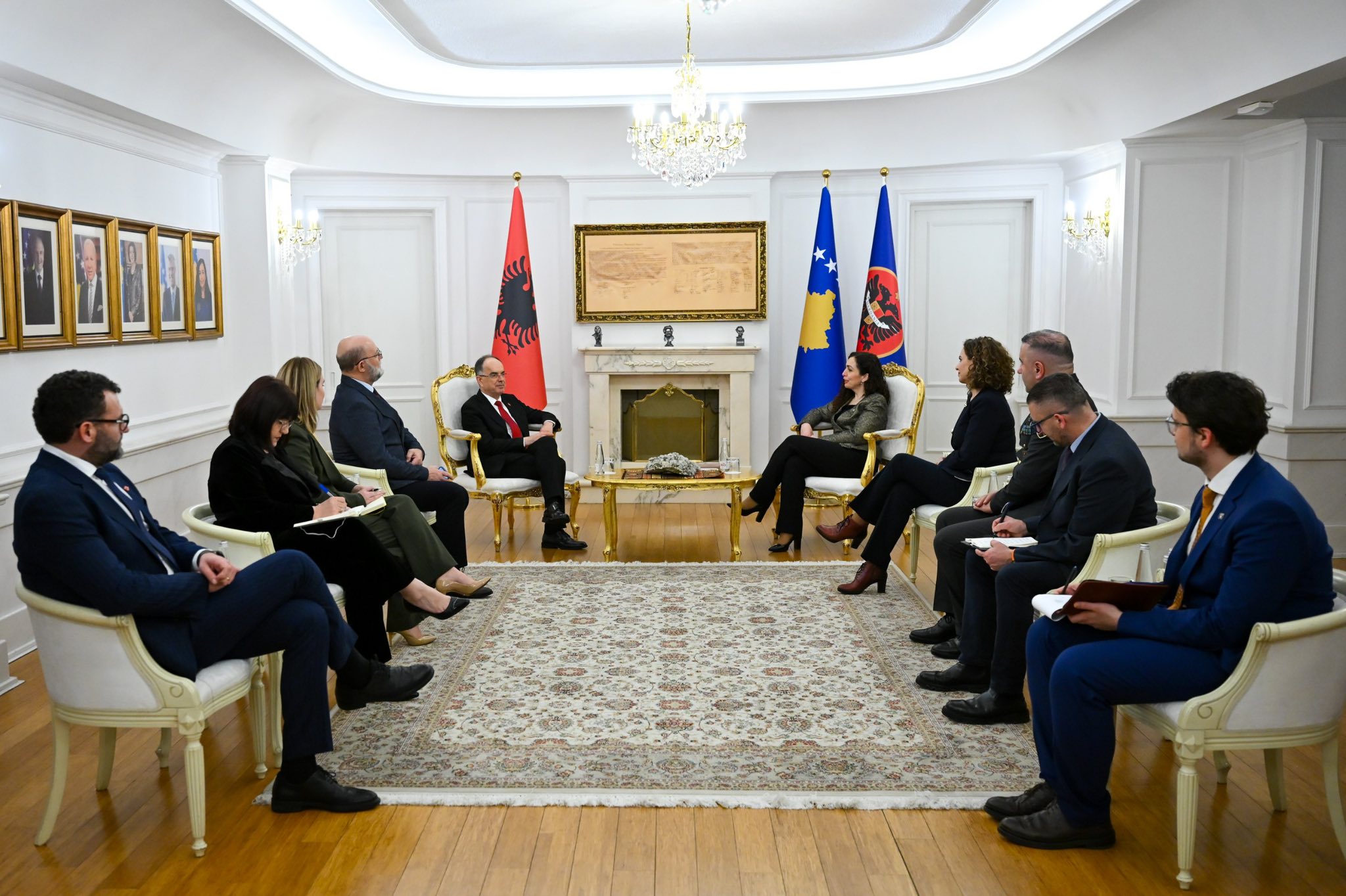 Presidentja Osmani 18-vjetori i Pavarësisë së Kosovës na bëri bashkë me Presidentin e Shqipërisë, Bajram Begaj-9