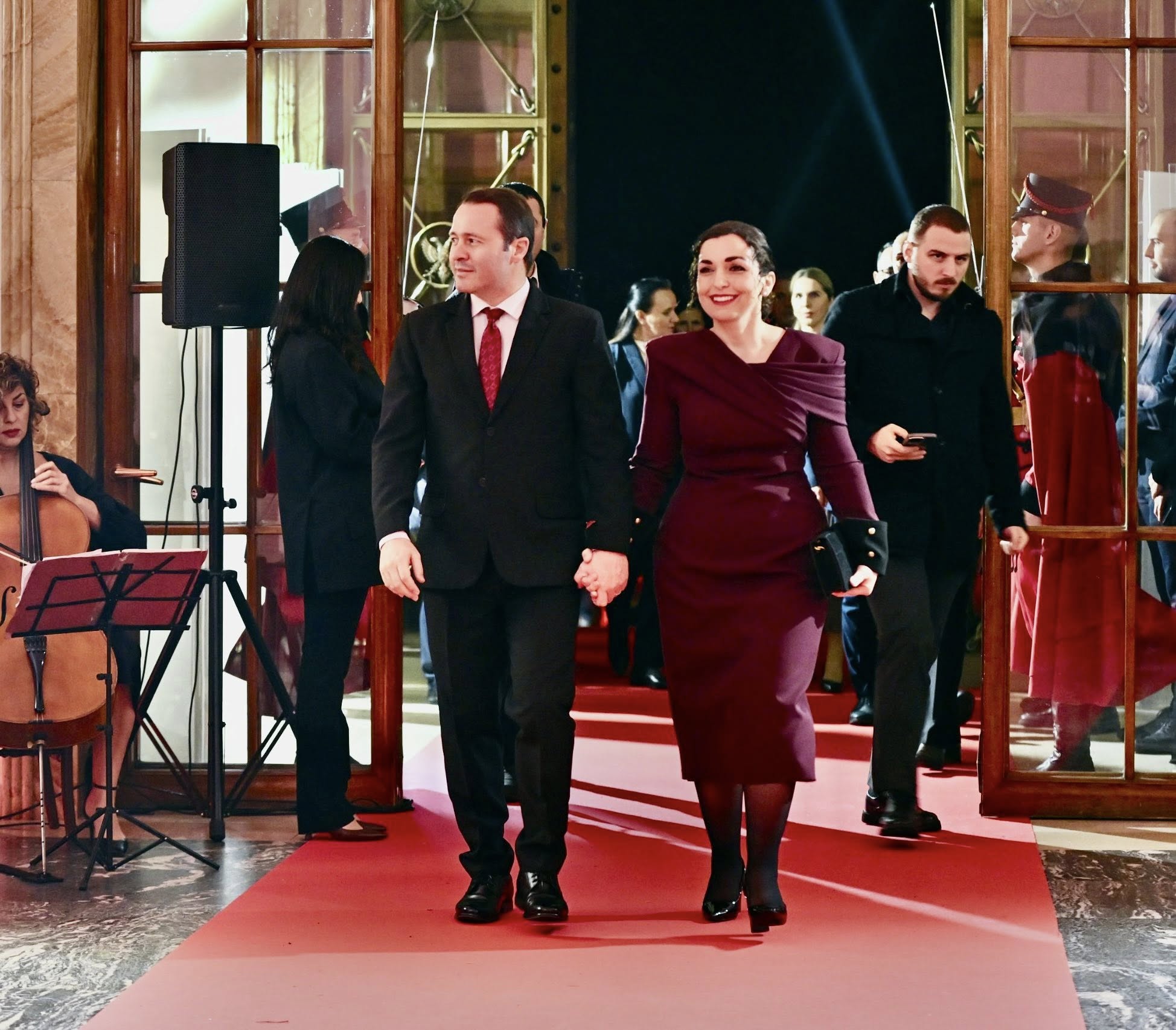 Presidentja Osmani 28 Nëntori na kujton se çdo gur i kësaj toke është lagur me gjakun e heronjve tanë-3