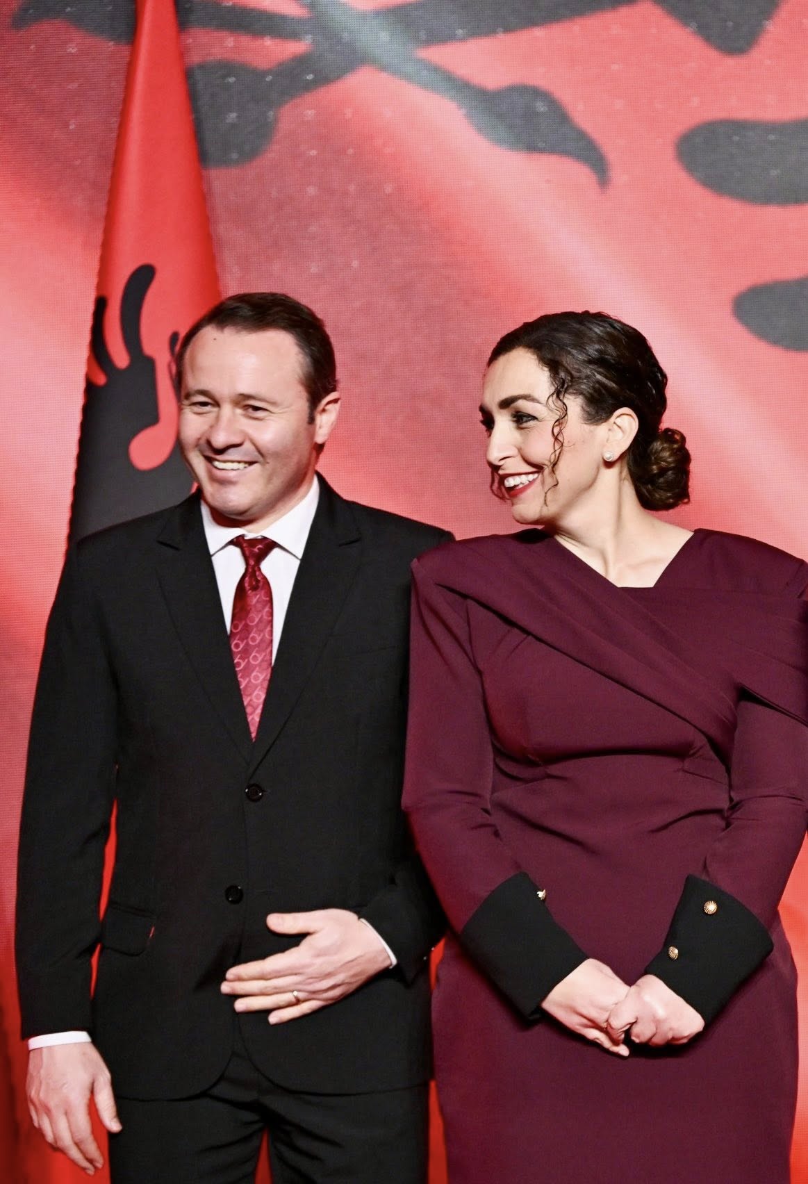 Presidentja Osmani 28 Nëntori na kujton se çdo gur i kësaj toke është lagur me gjakun e heronjve tanë-4