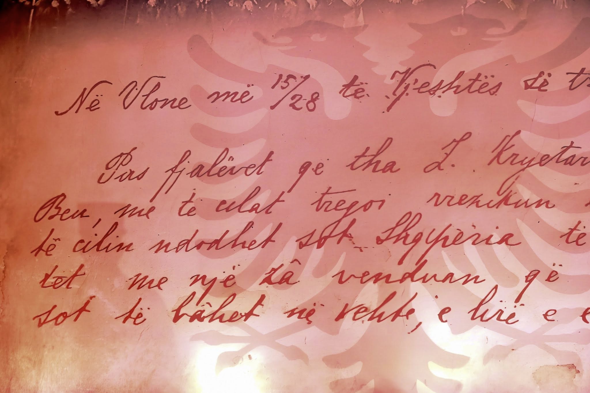 Presidentja Osmani 28 Nëntori na kujton se çdo gur i kësaj toke është lagur me gjakun e heronjve tanë-8