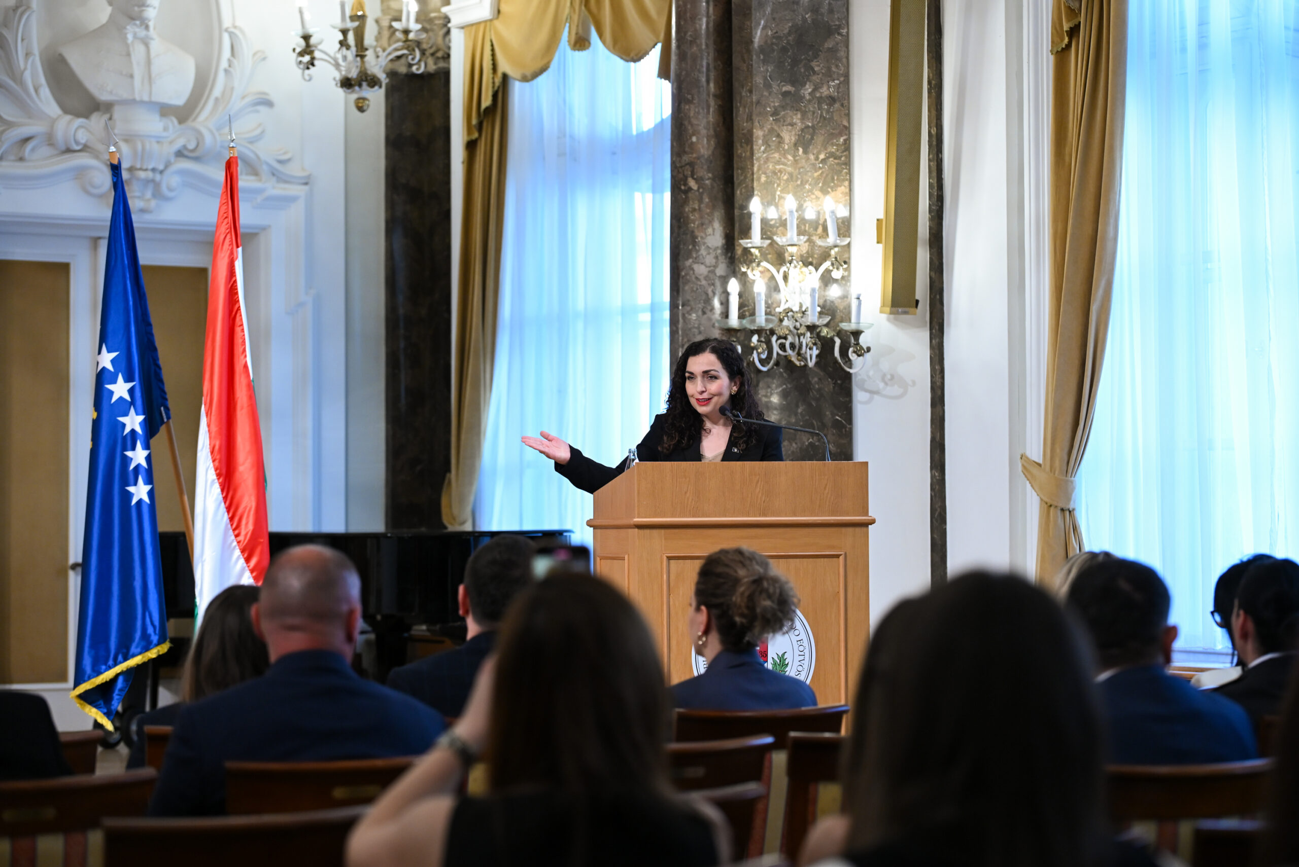 Presidentja Osmani - Aleanca me SHBA-të, BE-në dhe partneriteti me NATO-n janë në ADN-në e shtetësisë sonë