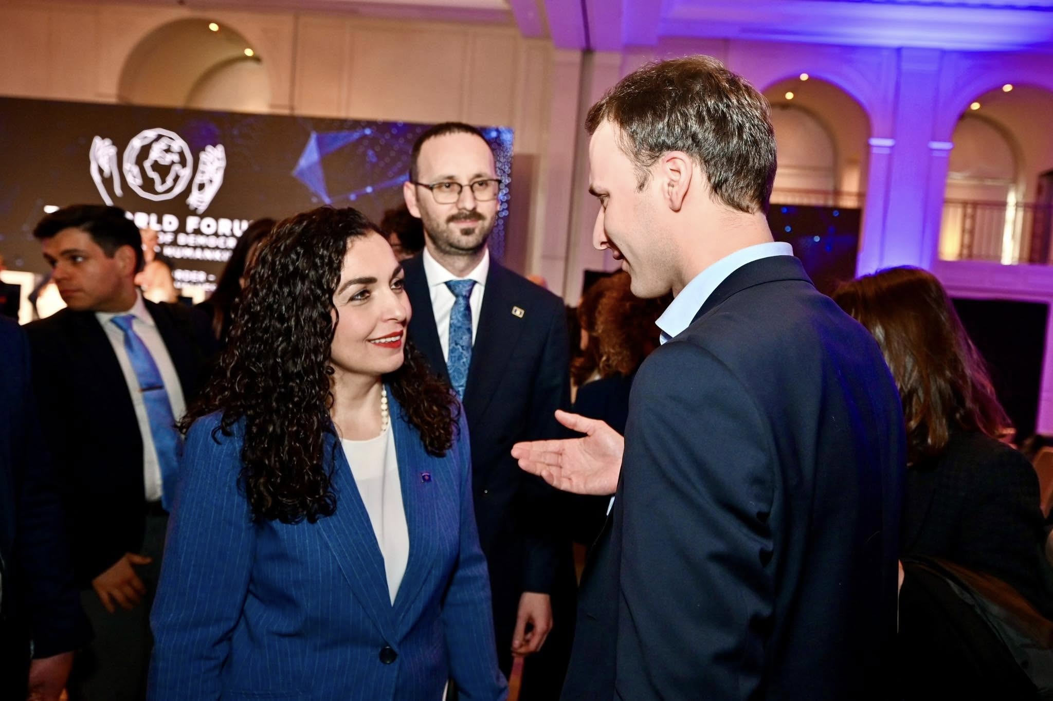 Presidentja Osmani Demokracia për ne nuk është vetëm njëra nga opsionet- është opsioni i vetëm-21