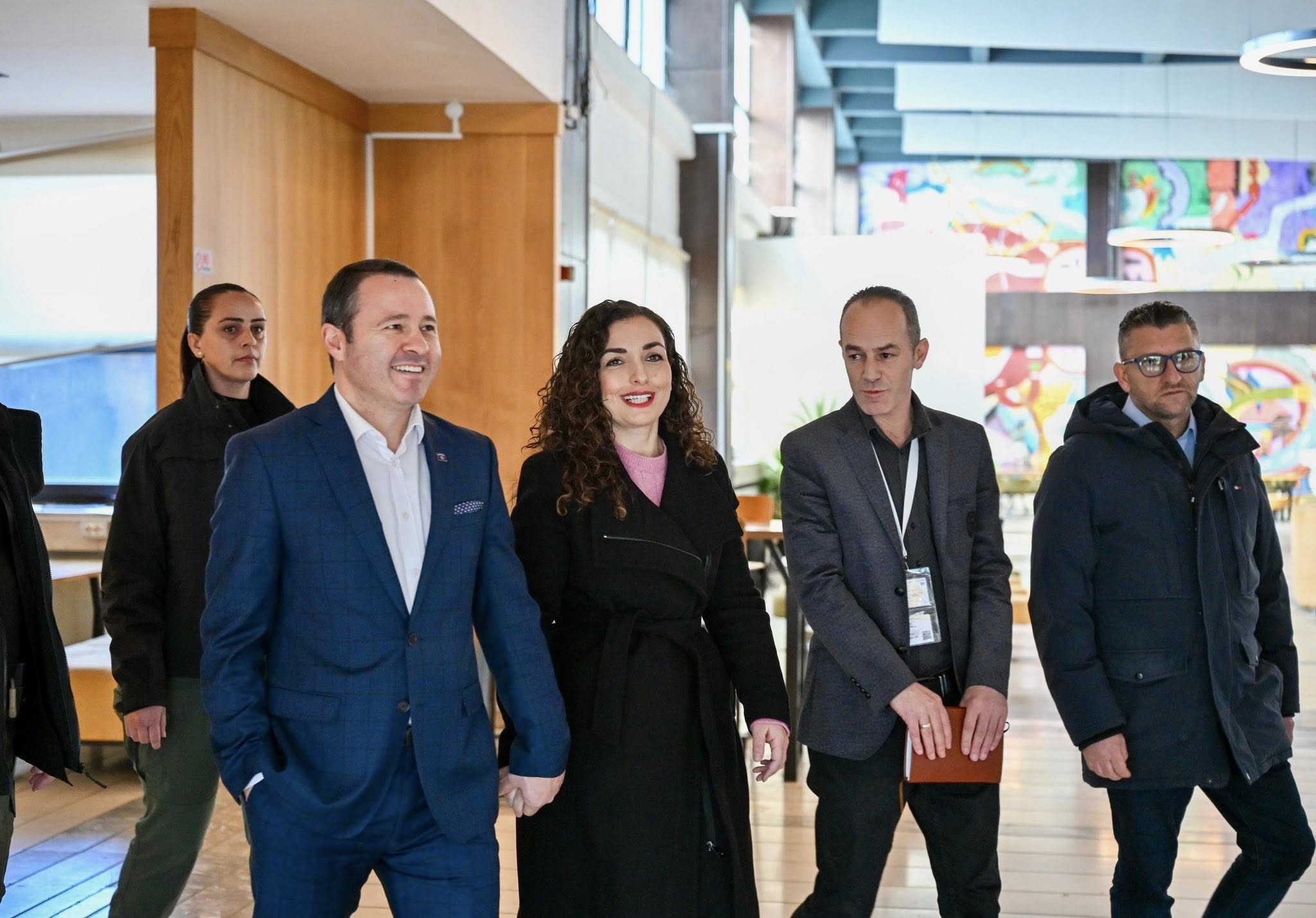 Presidentja Osmani Dilni votoni dhe jepni zë vullnetit tuaj!-6