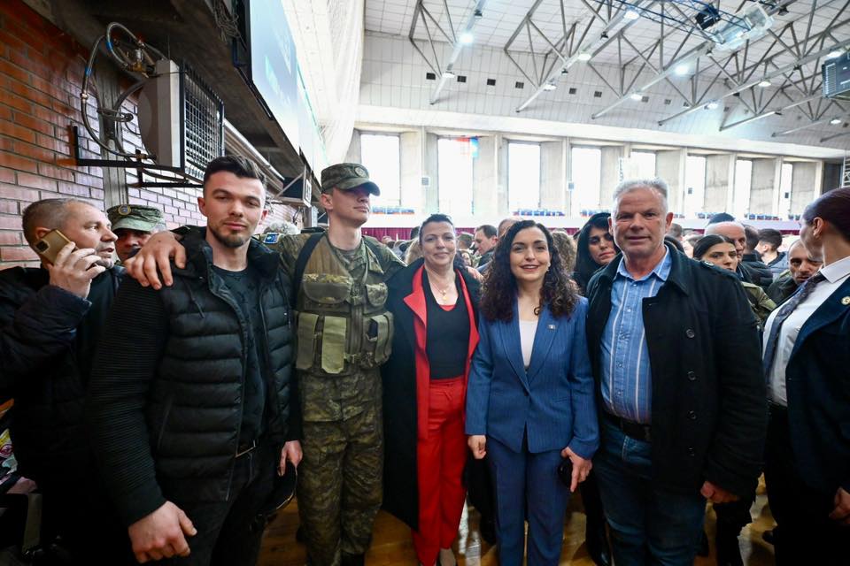 Presidentja Osmani Forca e Sigurisë së Kosovës rritet, e ardhmja jonë forcohet!-18