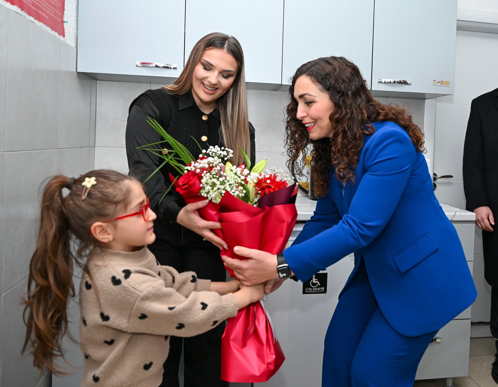 Presidentja Osmani Fuqia më e madhe është humaniteti-3