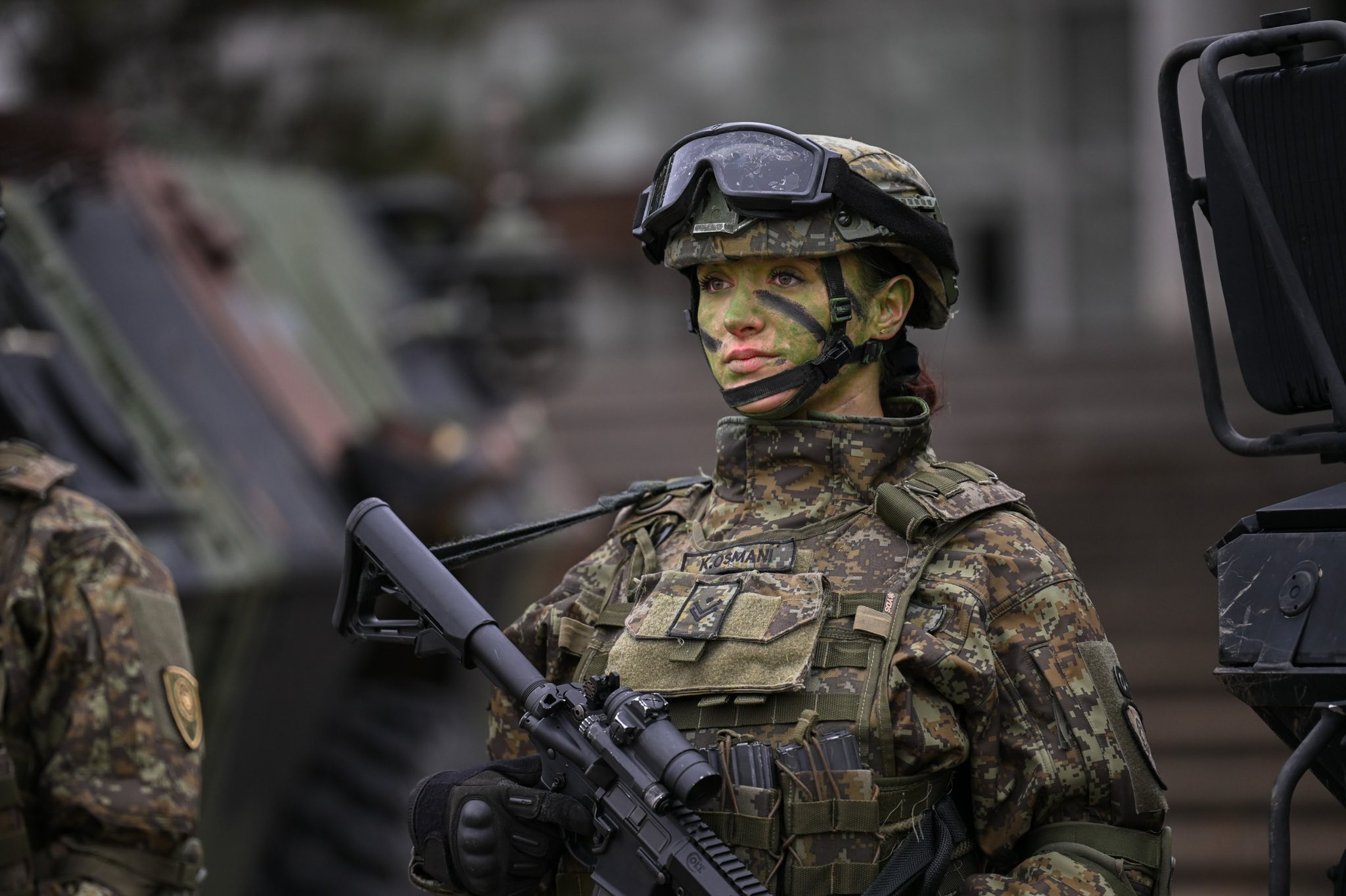 Presidentja Osmani Gëzuar Dita e Forcës! Dita e Ushtrisë sonë! -10