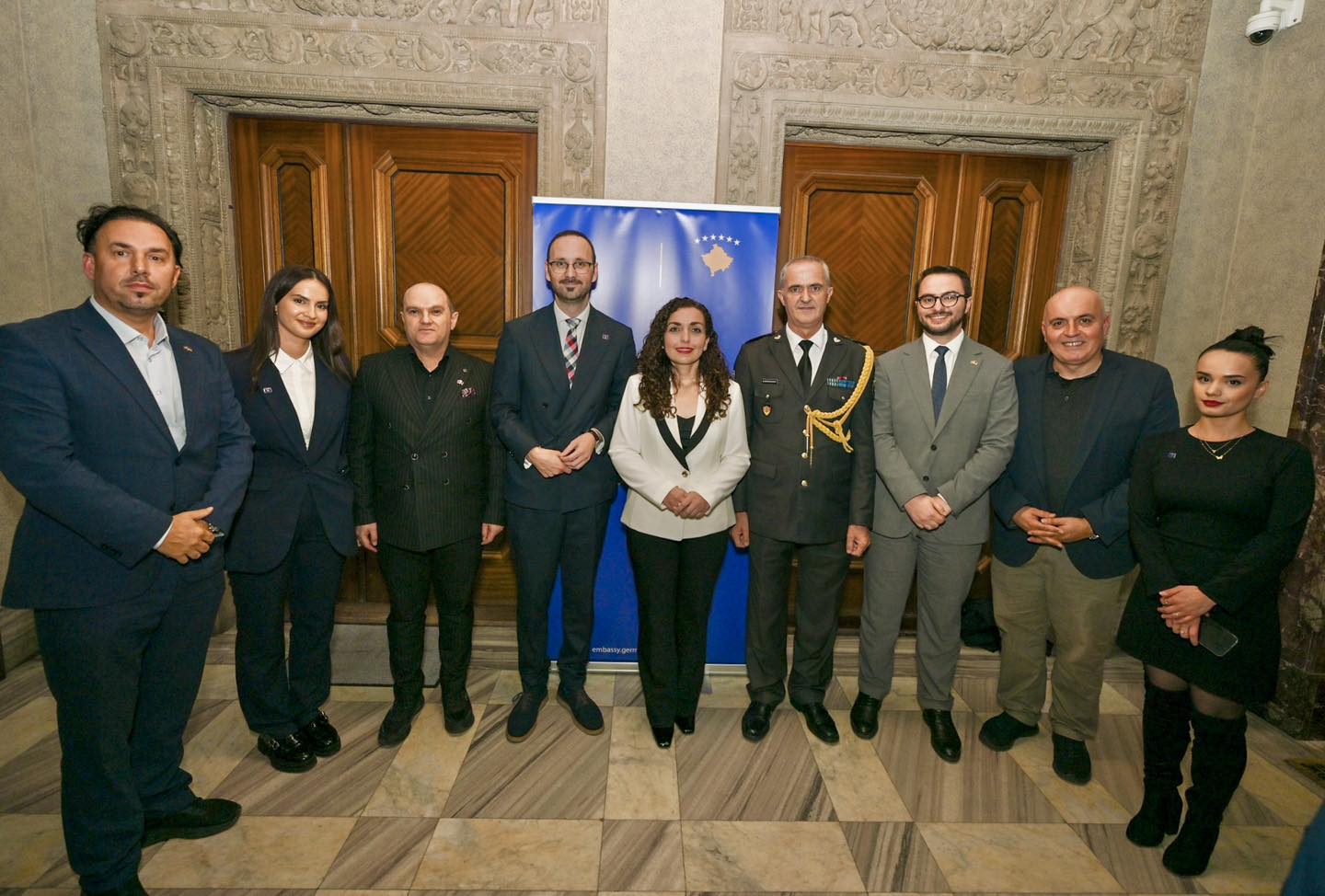 Presidentja Osmani ia dorëzoi Medaljen Presidenciale të Meritave znj. Marieluise Beck-13