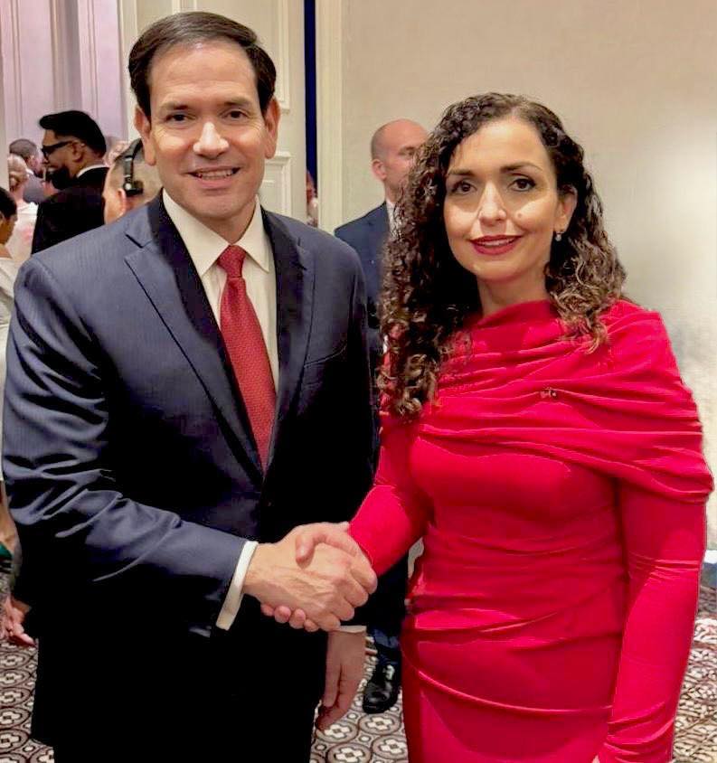Presidentja Osmani në pritjen e Presidentit Trump në New York, krah liderëve të tjerë botërorë-1