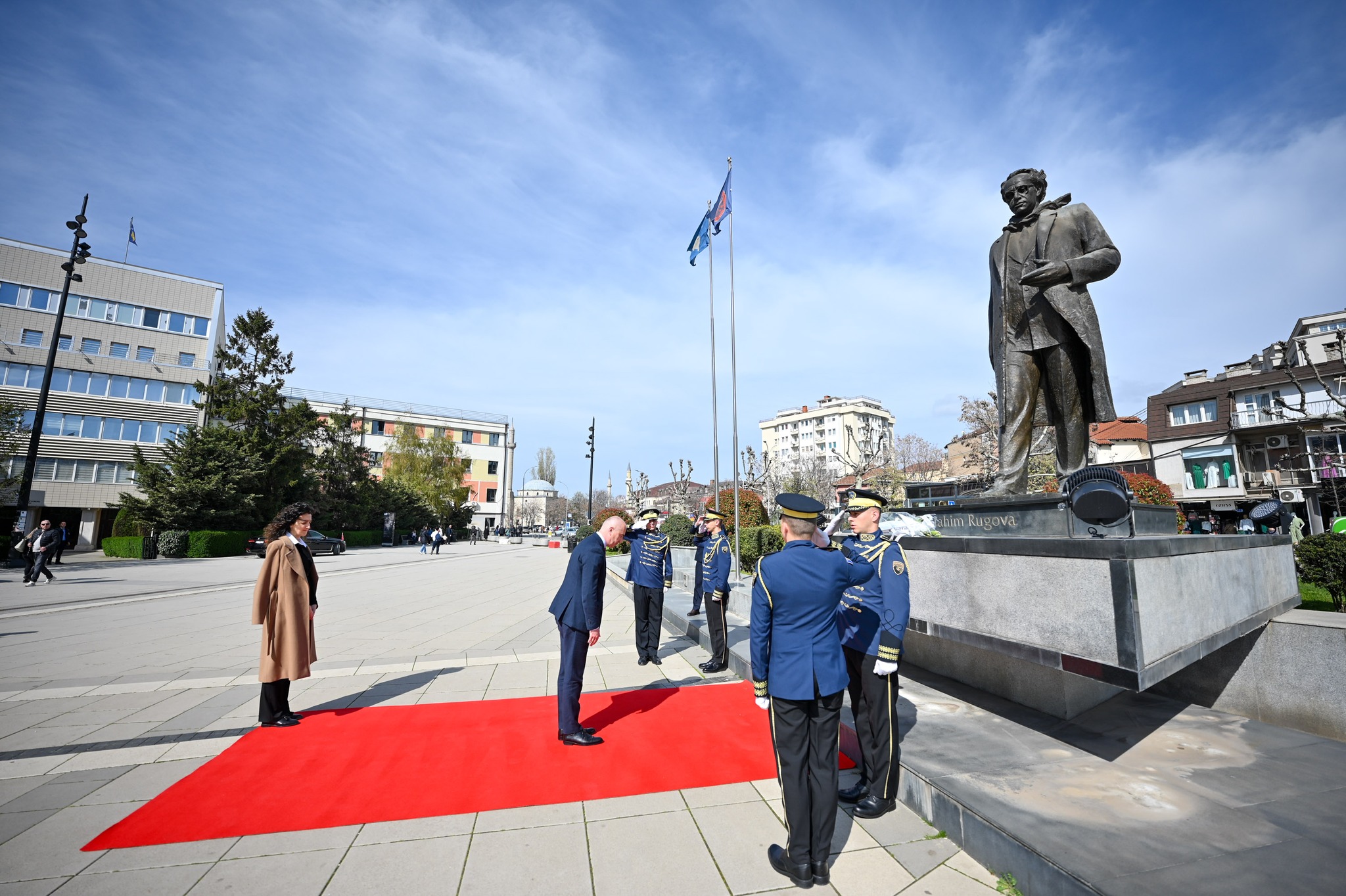 Presidentja Osmani pranoi letrat kredenciale nga ambasadori i ri i Malit të Zi, Bernard Çobaj-7