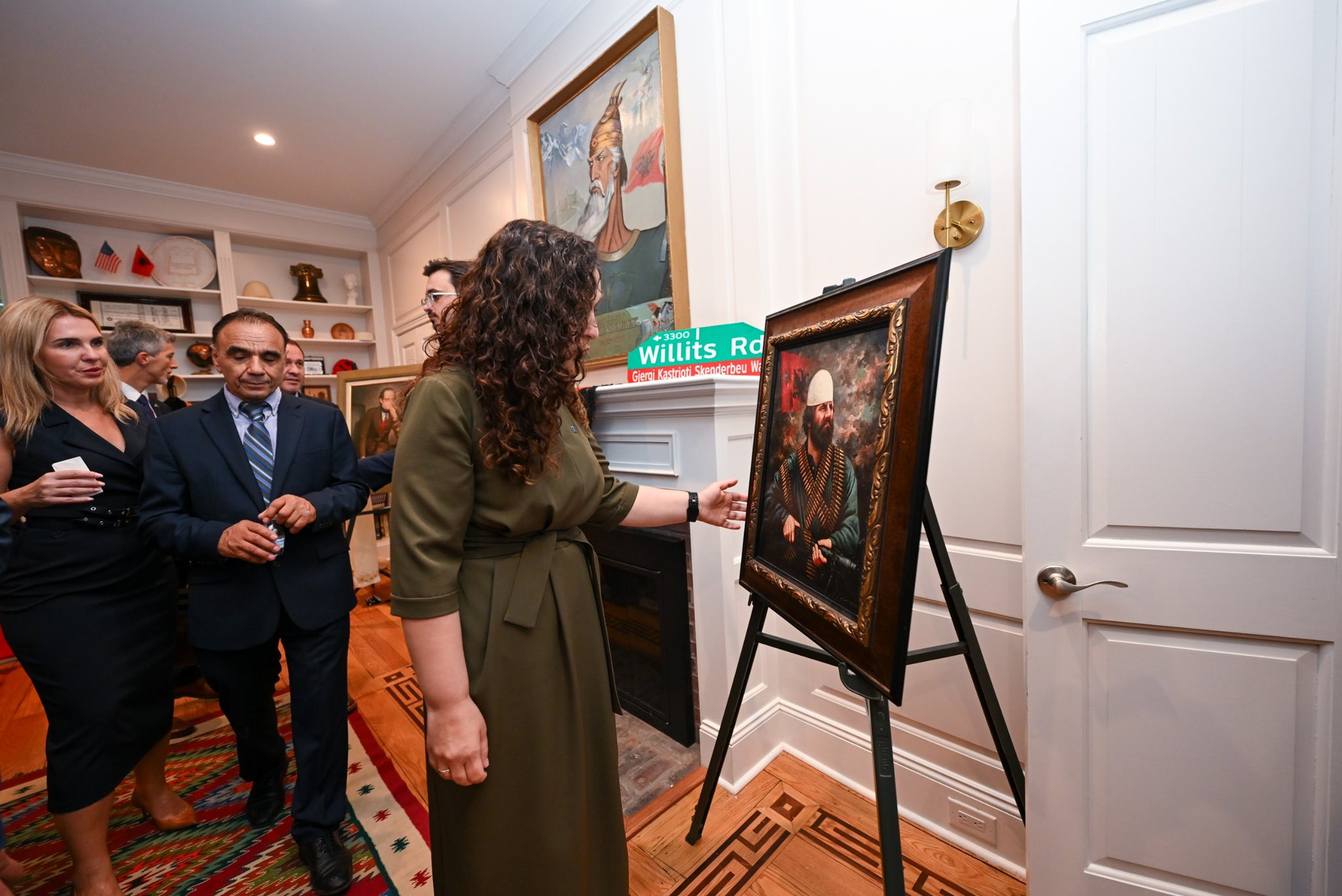 Presidentja Osmani pritet nga mërgata jonë në Philadelphia-14