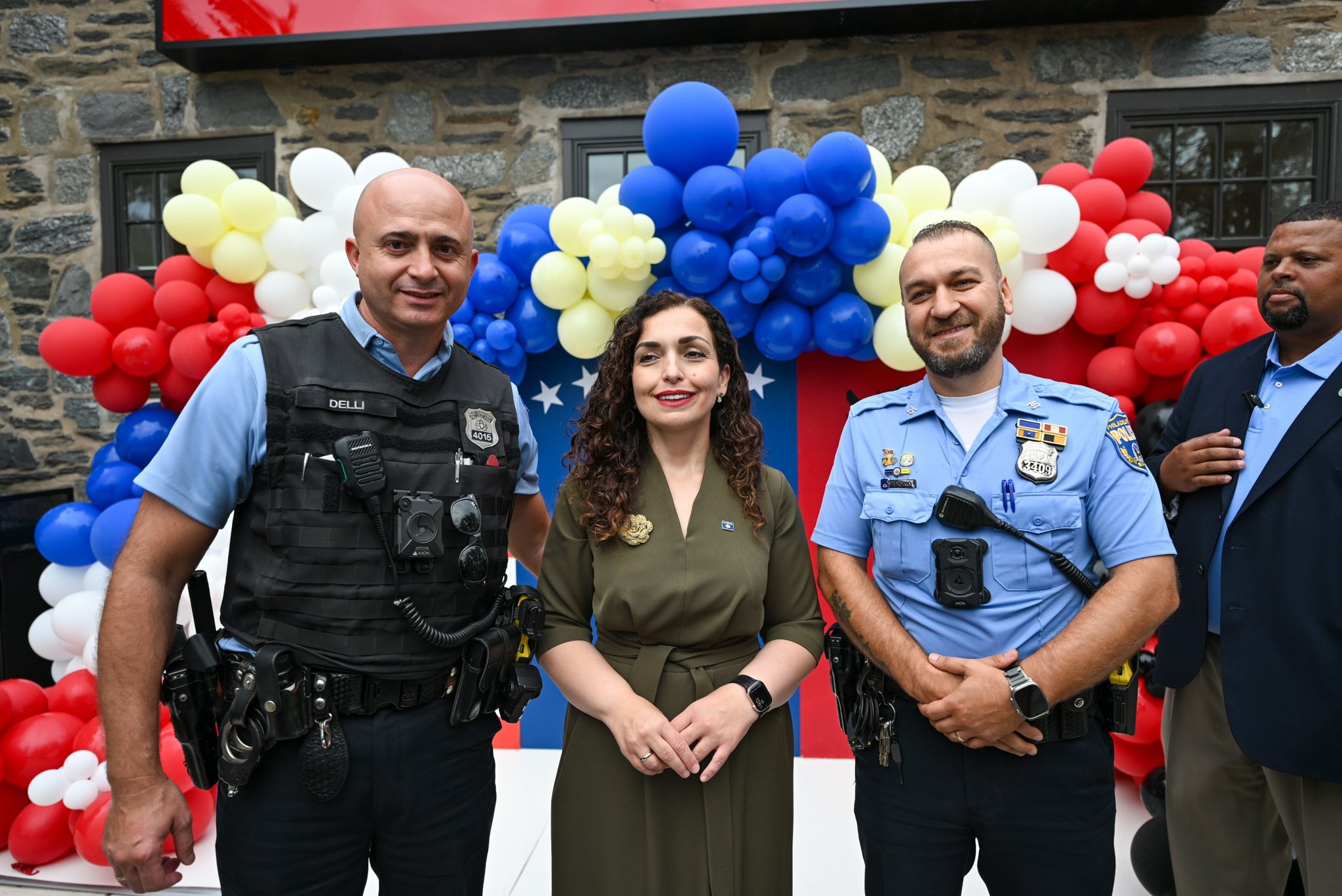 Presidentja Osmani pritet nga mërgata jonë në Philadelphia-15