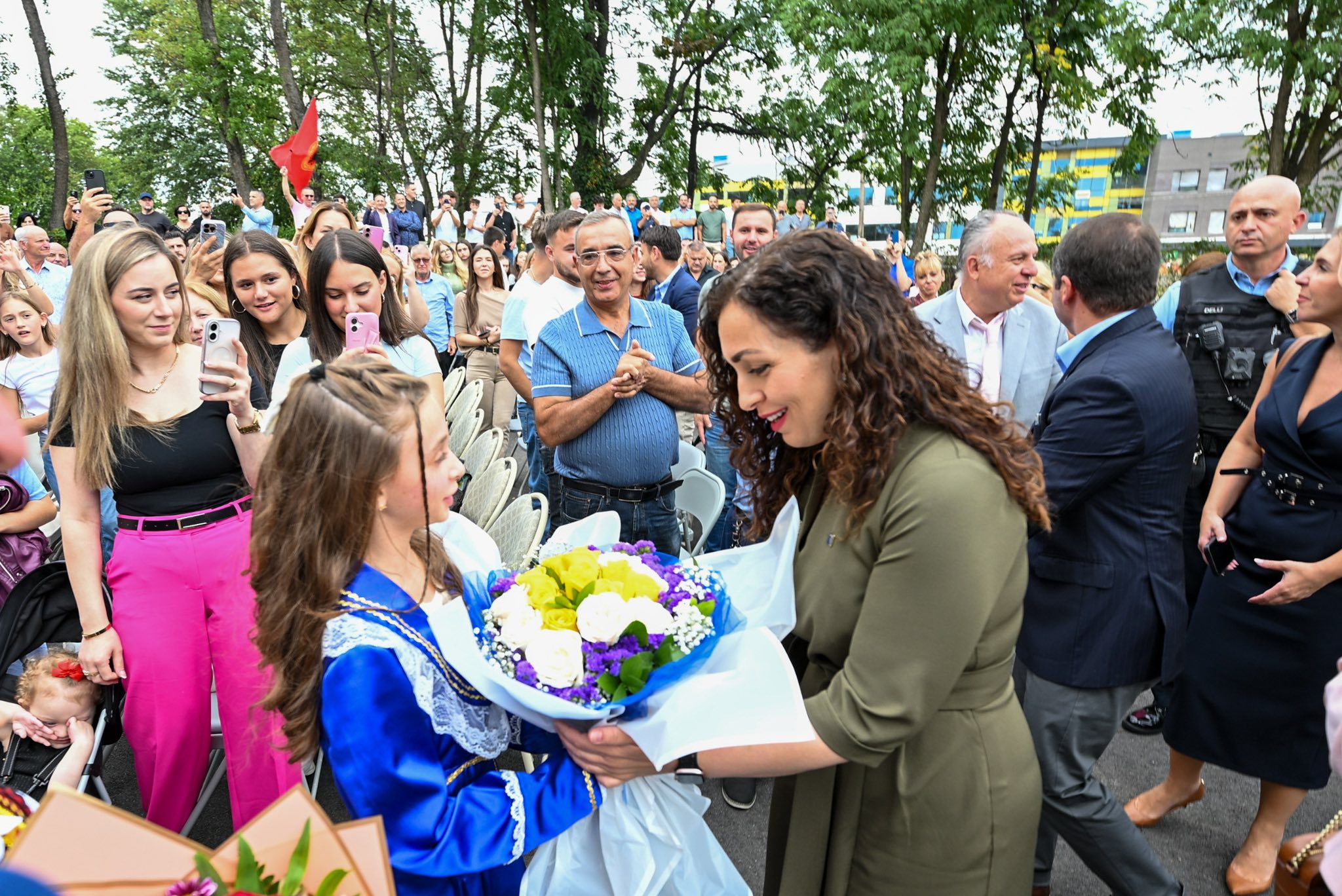 Presidentja Osmani pritet nga mërgata jonë në Philadelphia-26