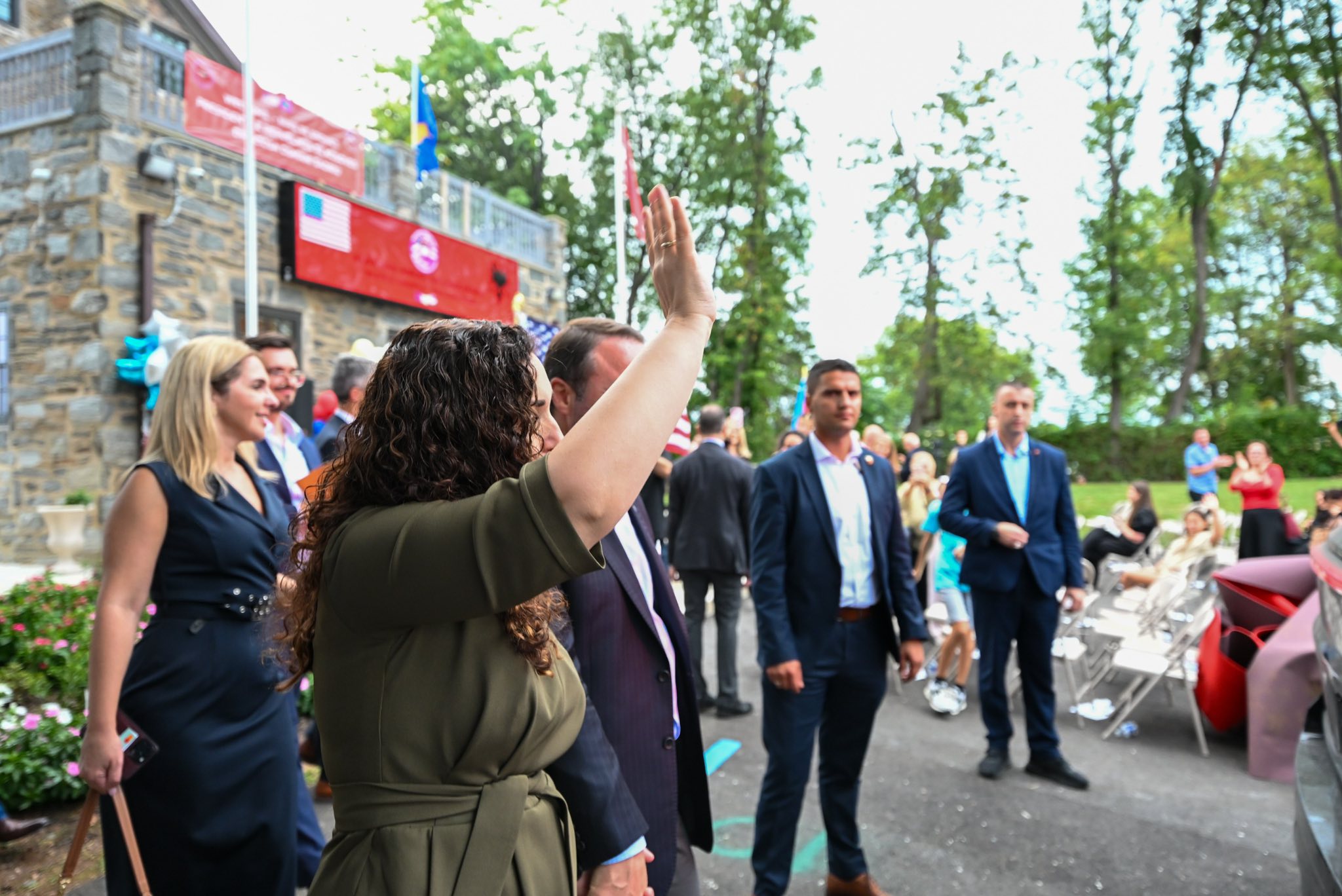 Presidentja Osmani pritet nga mërgata jonë në Philadelphia-32