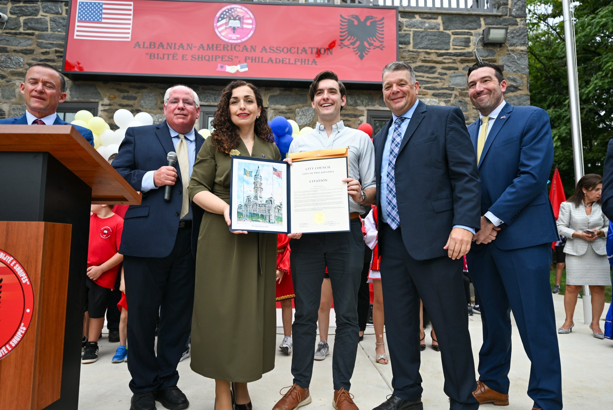 Presidentja Osmani pritet nga mërgata jonë në Philadelphia-4