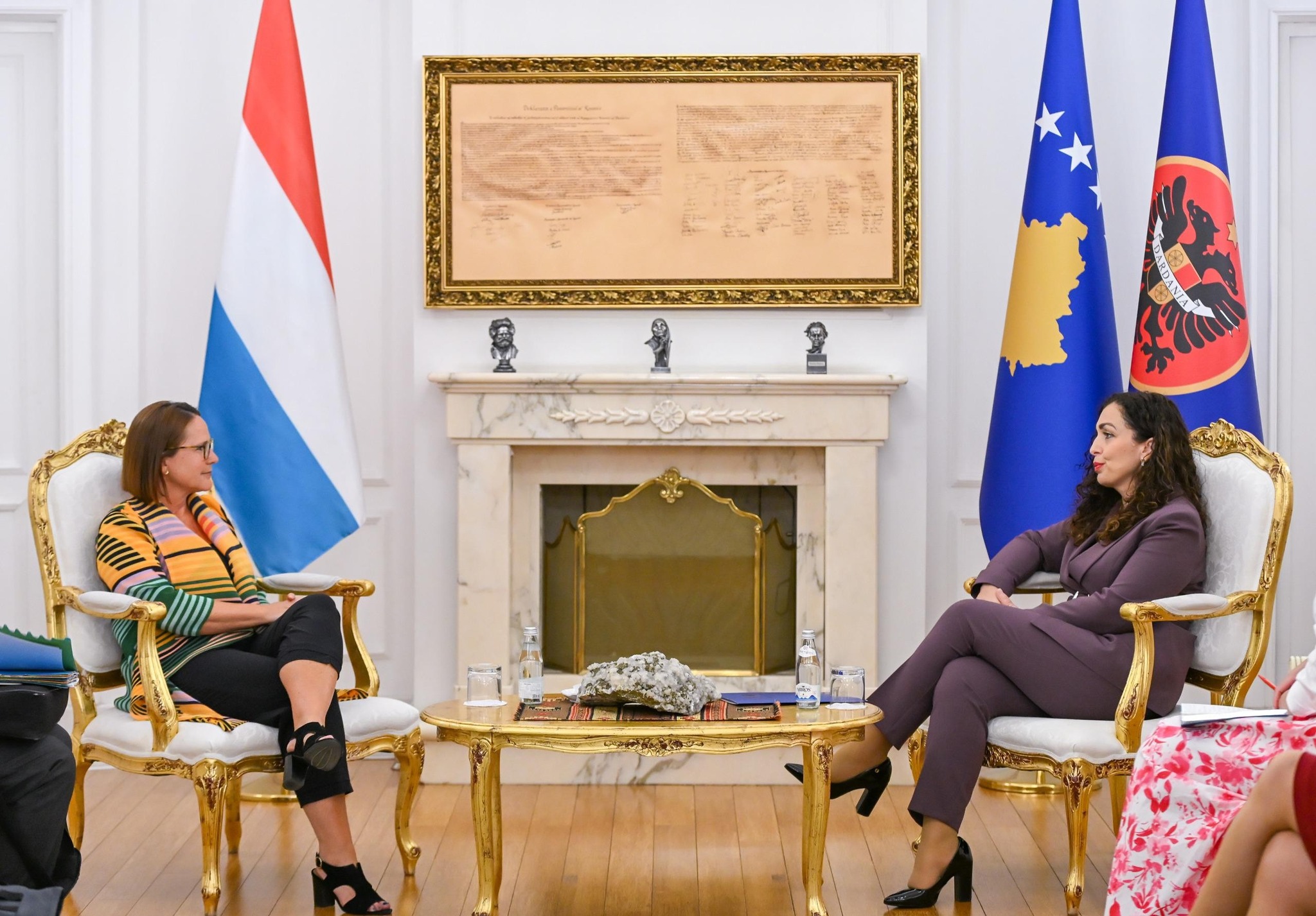 Presidentja Osmani priti në takim Ministren e Mbrojtjes së Luksemburgut, znj. Yuriko Backes-4