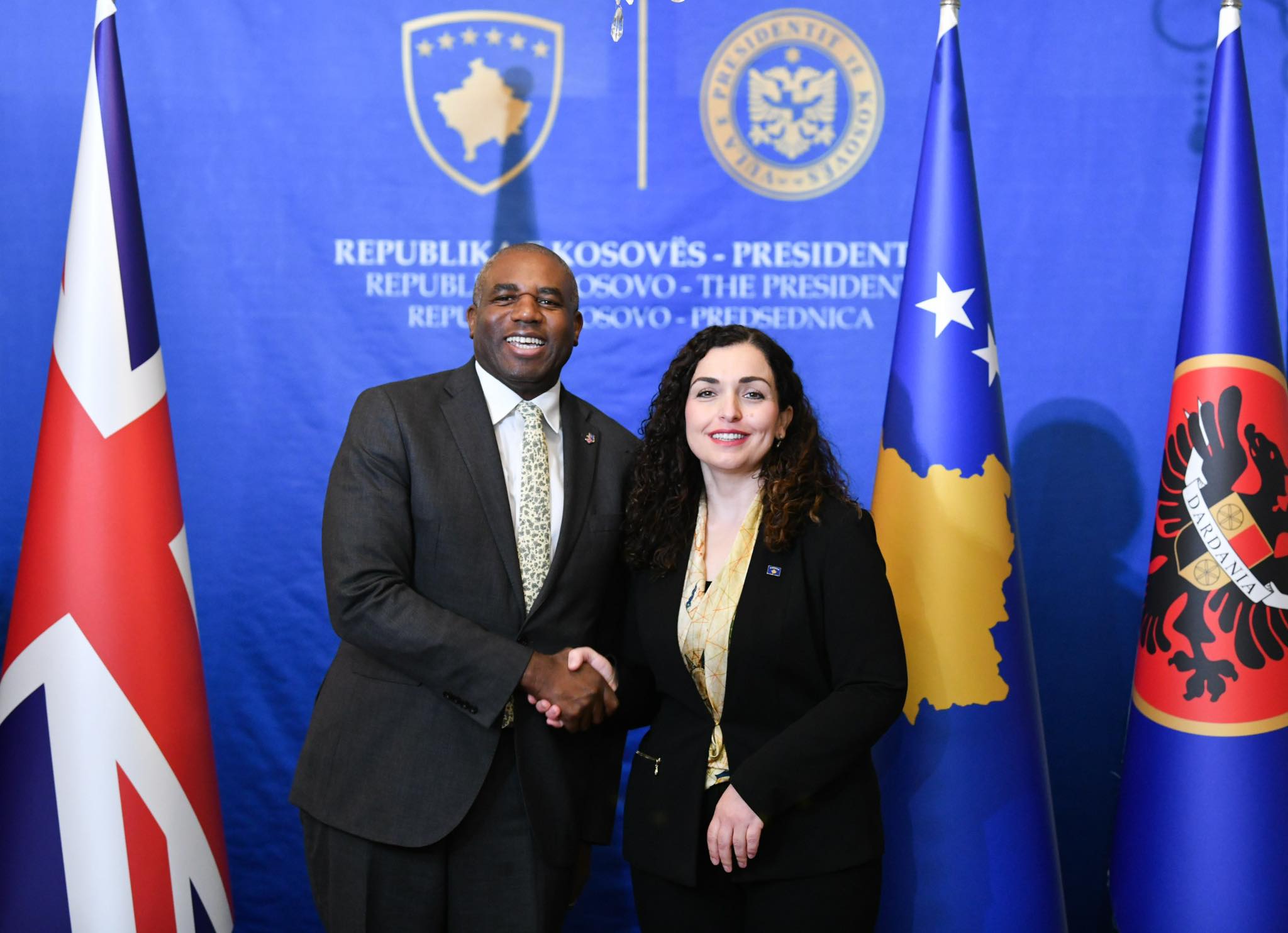 Presidentja Osmani priti në takim Sekretarin e Jashtëm të Mbretërisë së Bashkuar, David Lammy-3