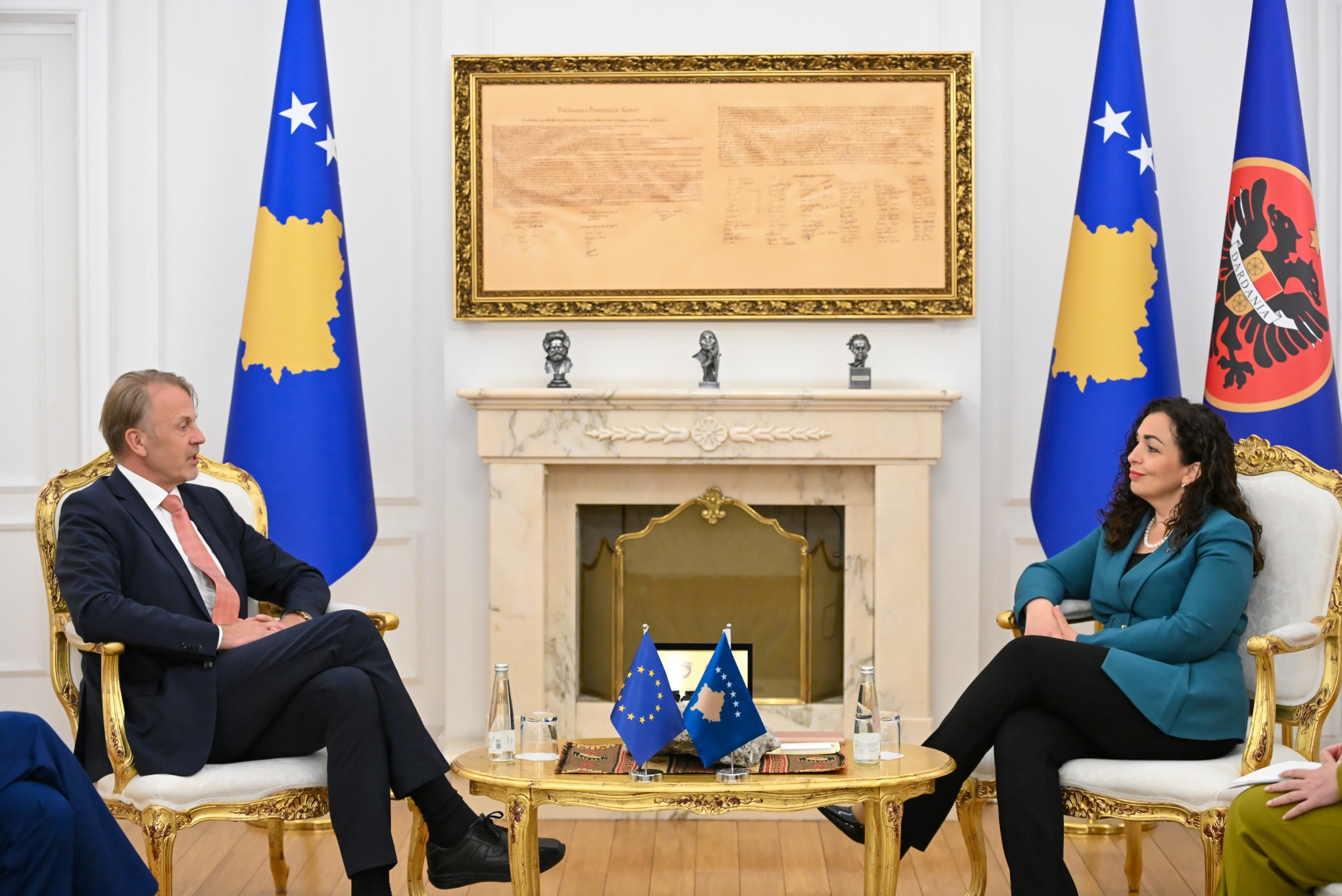 Presidentja Osmani priti në takim Shefin e Zyrës së BE-së në Kosovë, z. Aivo Orav-1