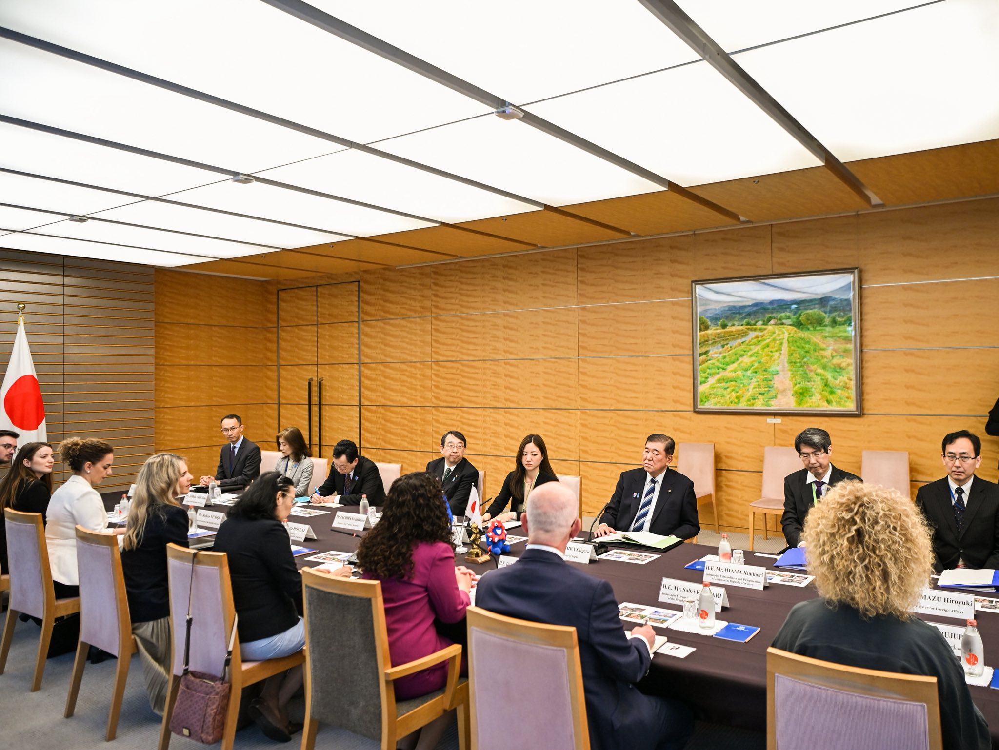 Presidentja Osmani takoi Kryeministrin japonez Shigeru Ishiba-10