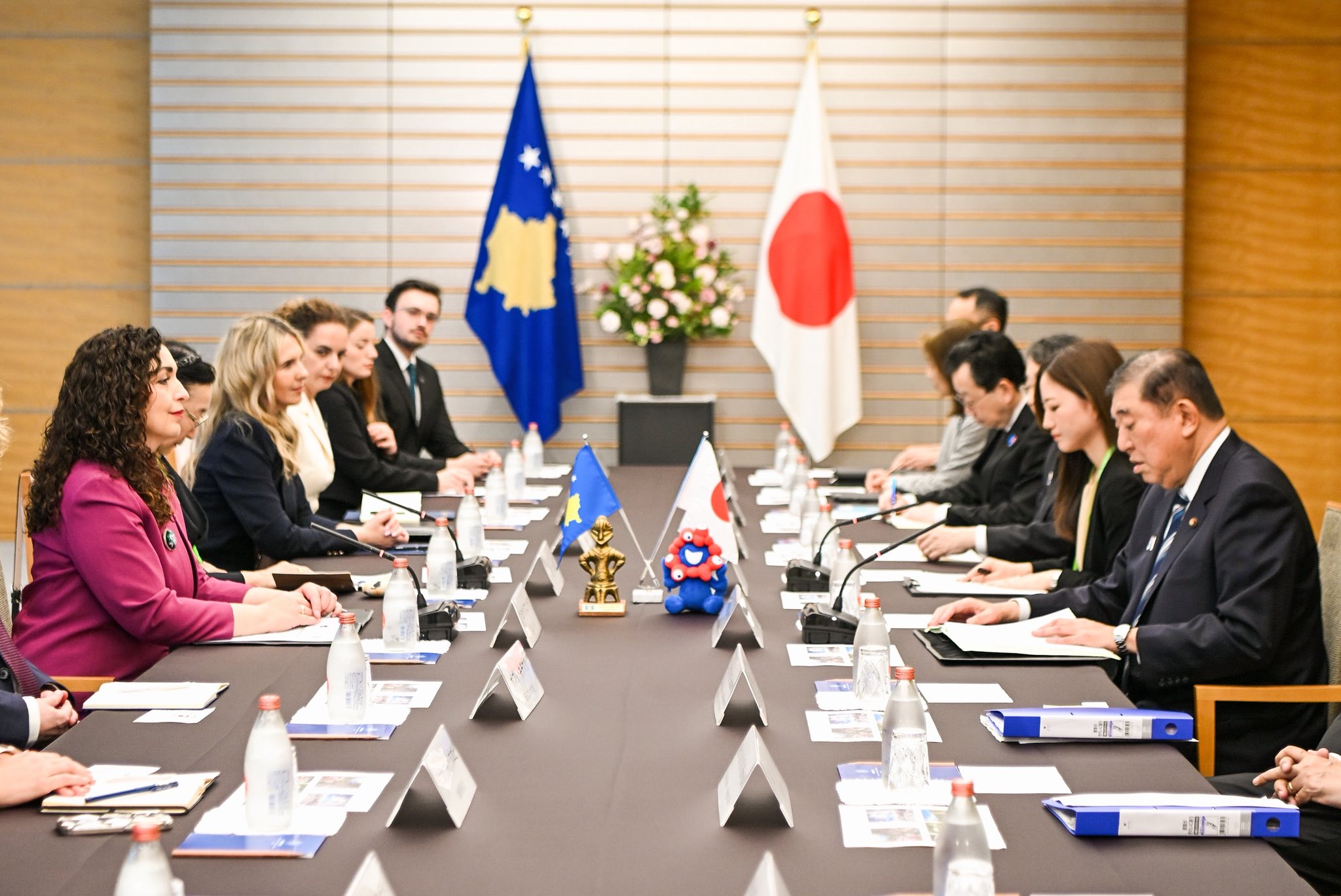 Presidentja Osmani takoi Kryeministrin japonez Shigeru Ishiba-3