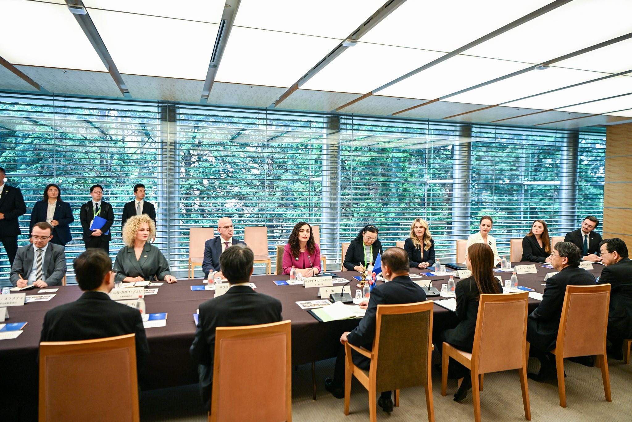 Presidentja Osmani takoi Kryeministrin japonez Shigeru Ishiba-9