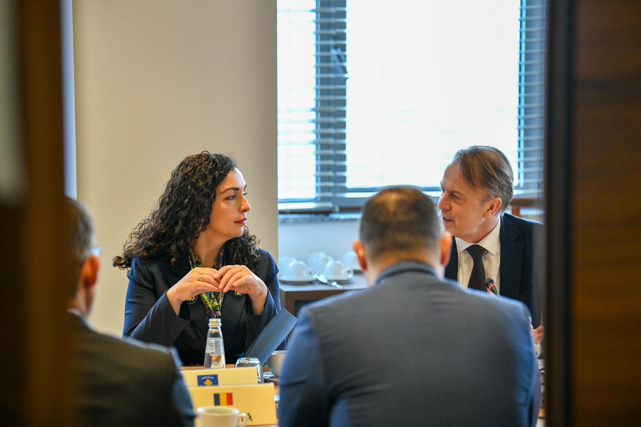 Presidentja Osmani takoi ambasadoret e vendeve te BE-se-3