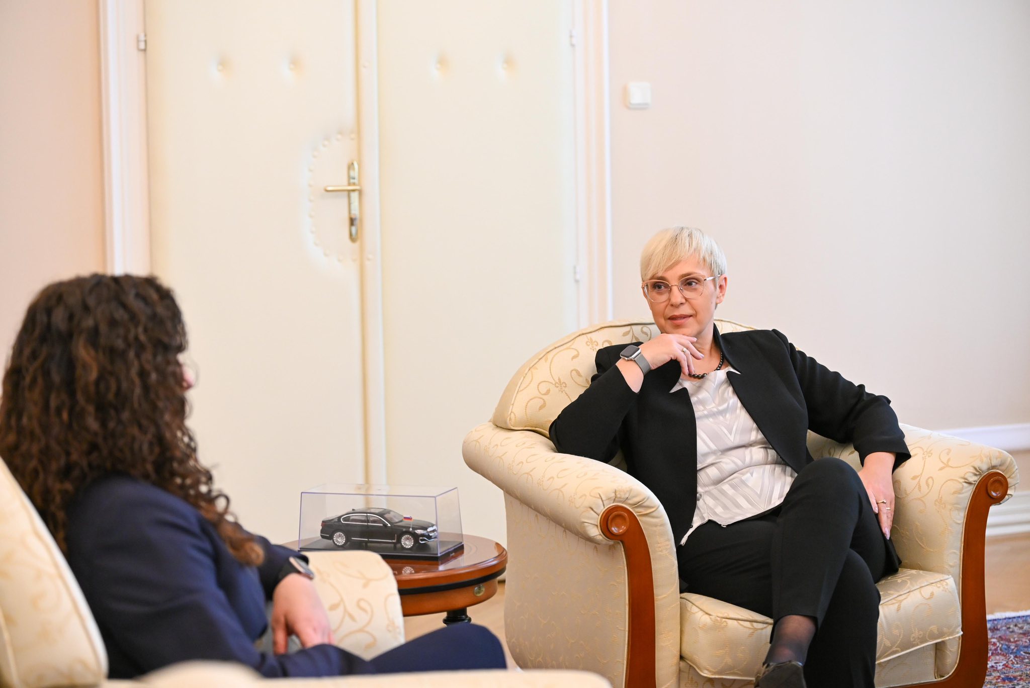 Presidentja Osmani u prit në takim zyrtar nga Presidentja e Sllovenisë, Nataša Pirc Musa-4