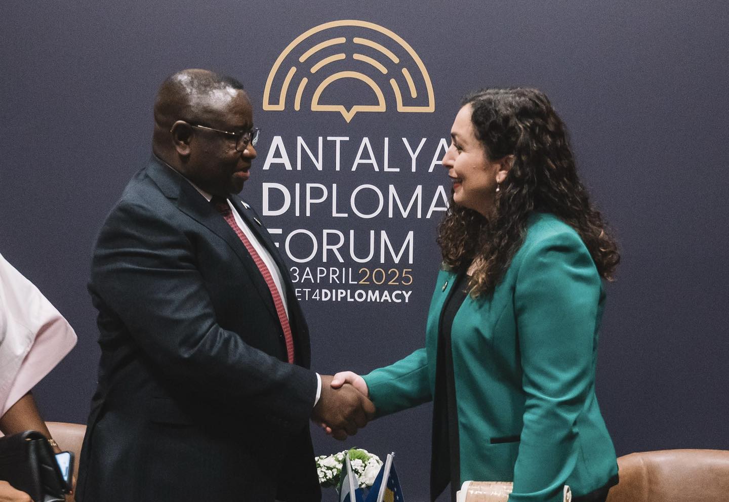 Presidentja Osmani u takua me Presidentin e Republikës së Sierra Leones, Julius Maada Bio-1