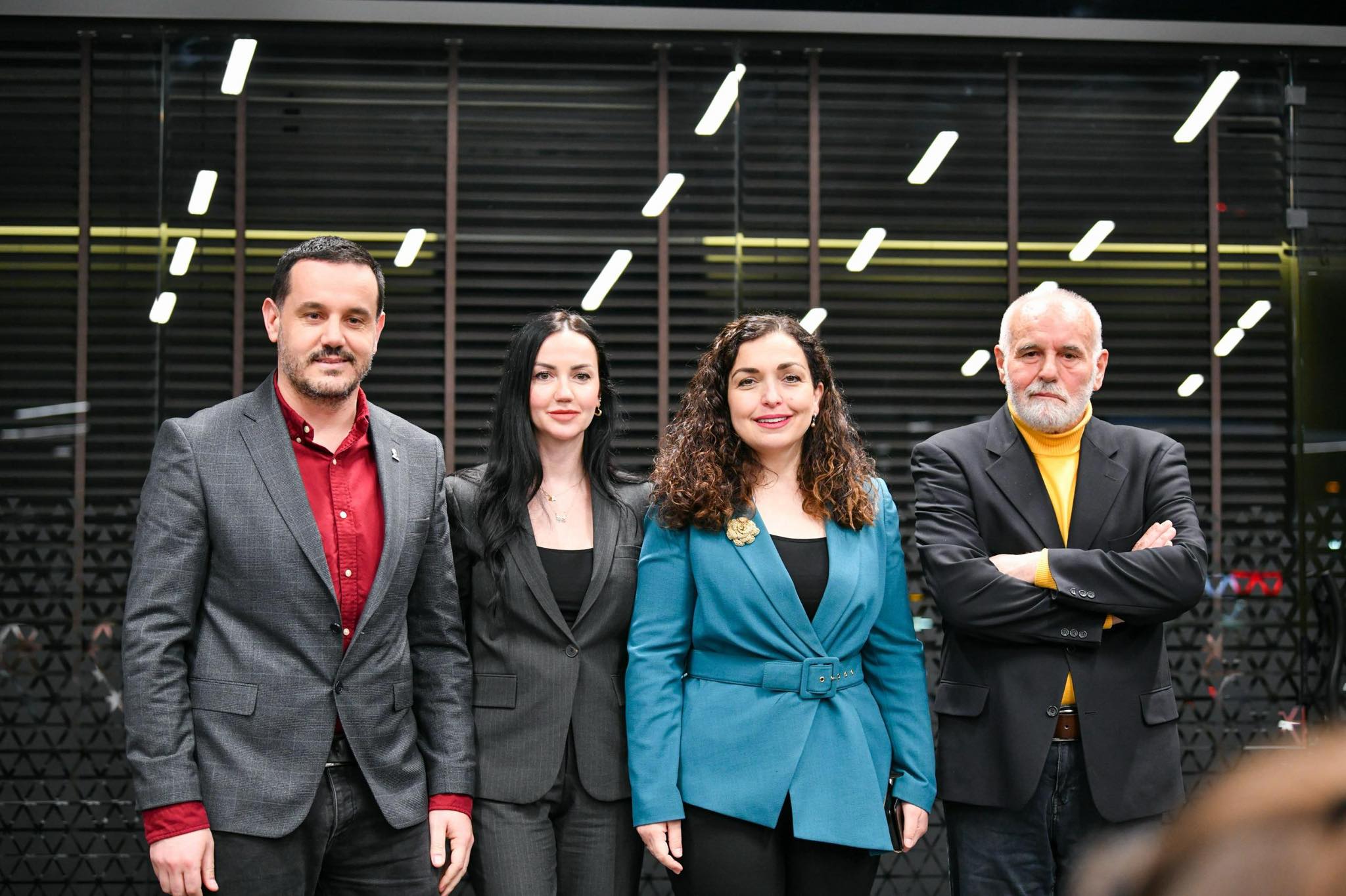 Presidentja Osmani vizitoi komunën e Shtimes dhe atë të Ferizajt-30