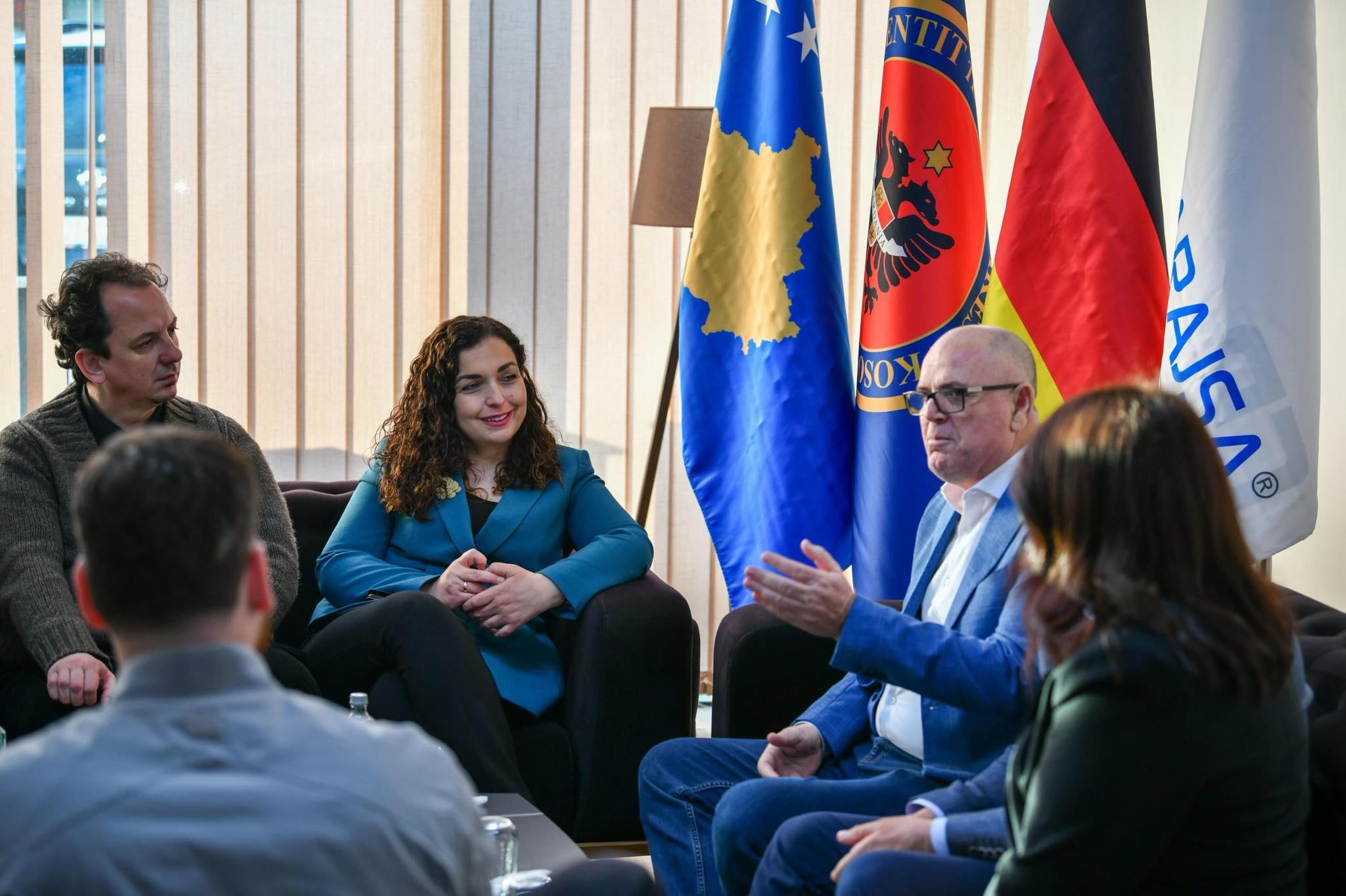 Presidentja Osmani vizitoi komunën e Shtimes dhe atë të Ferizajt-31